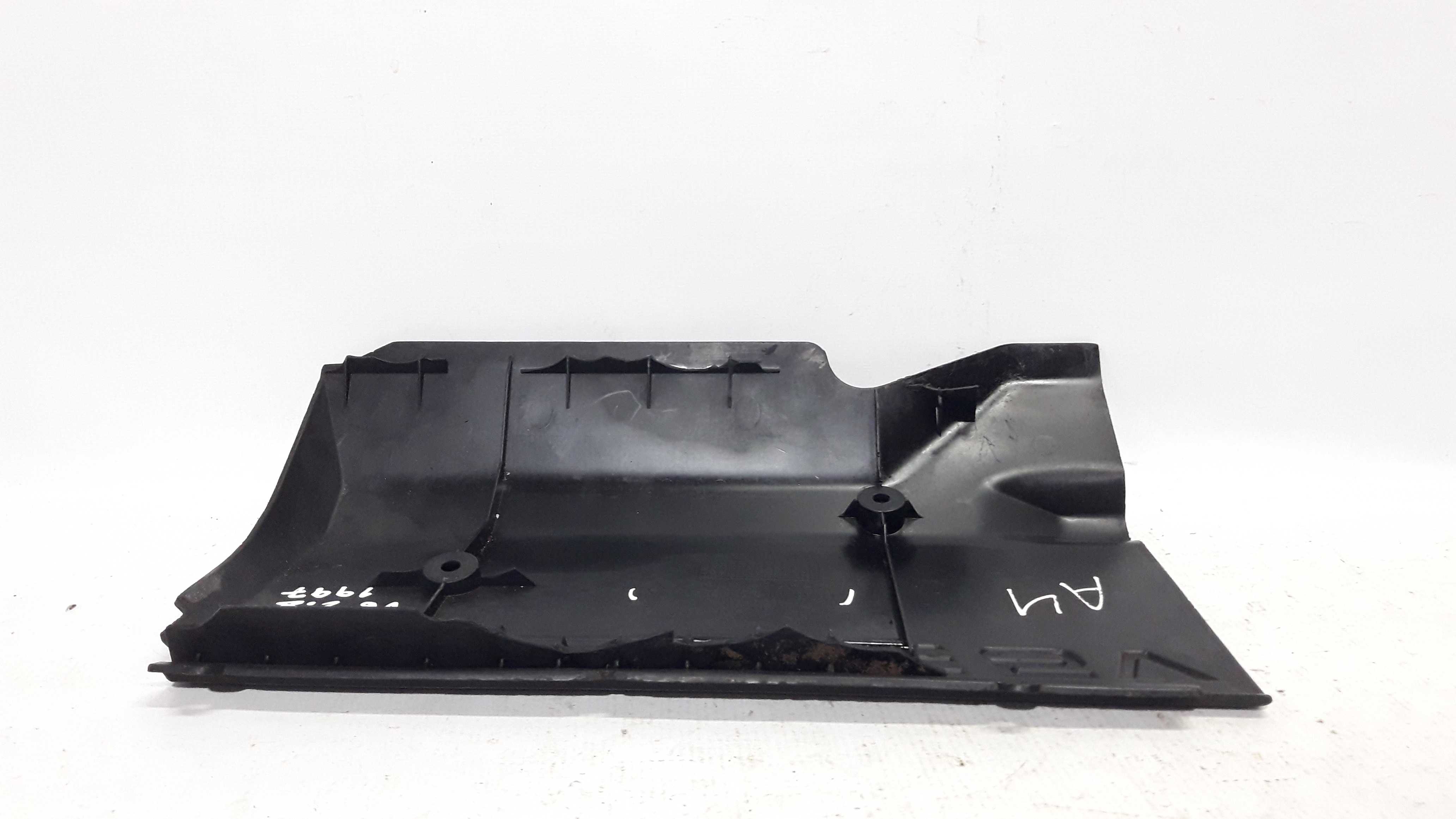 Tampa Direita  Motor Audi A4 2.8 V6 Aut 96/00 078103936 3