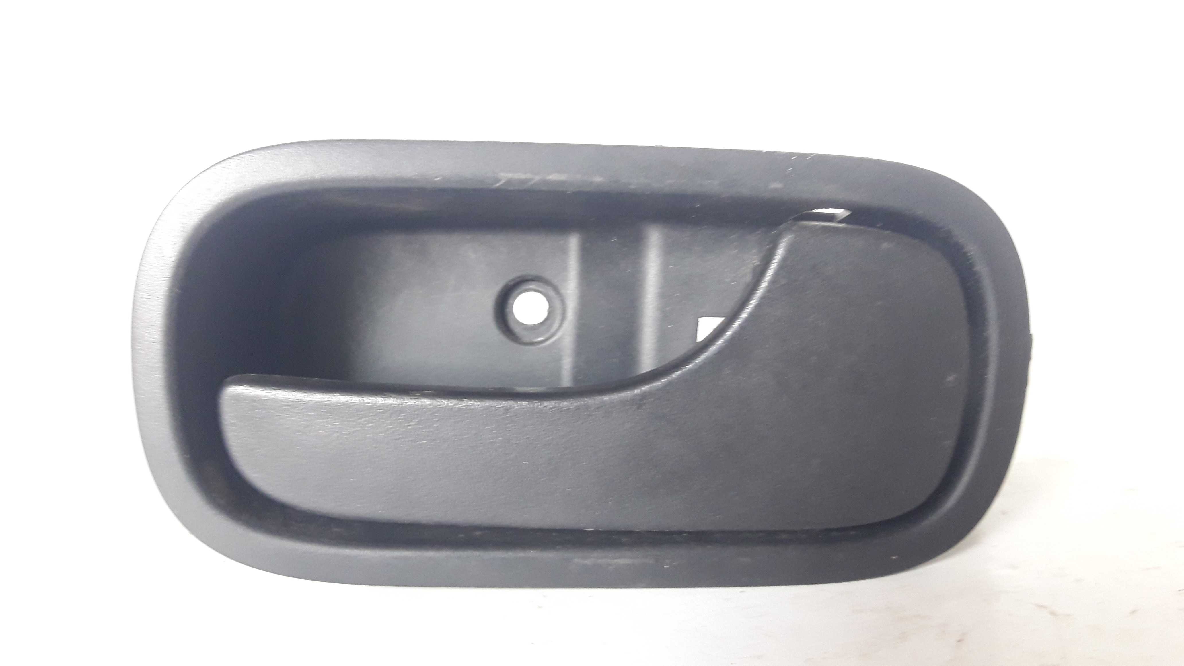 Maçaneta Int Traseira/dianteira Direita Fiat Mobi 100180497 Preto Dianteira/traseira
