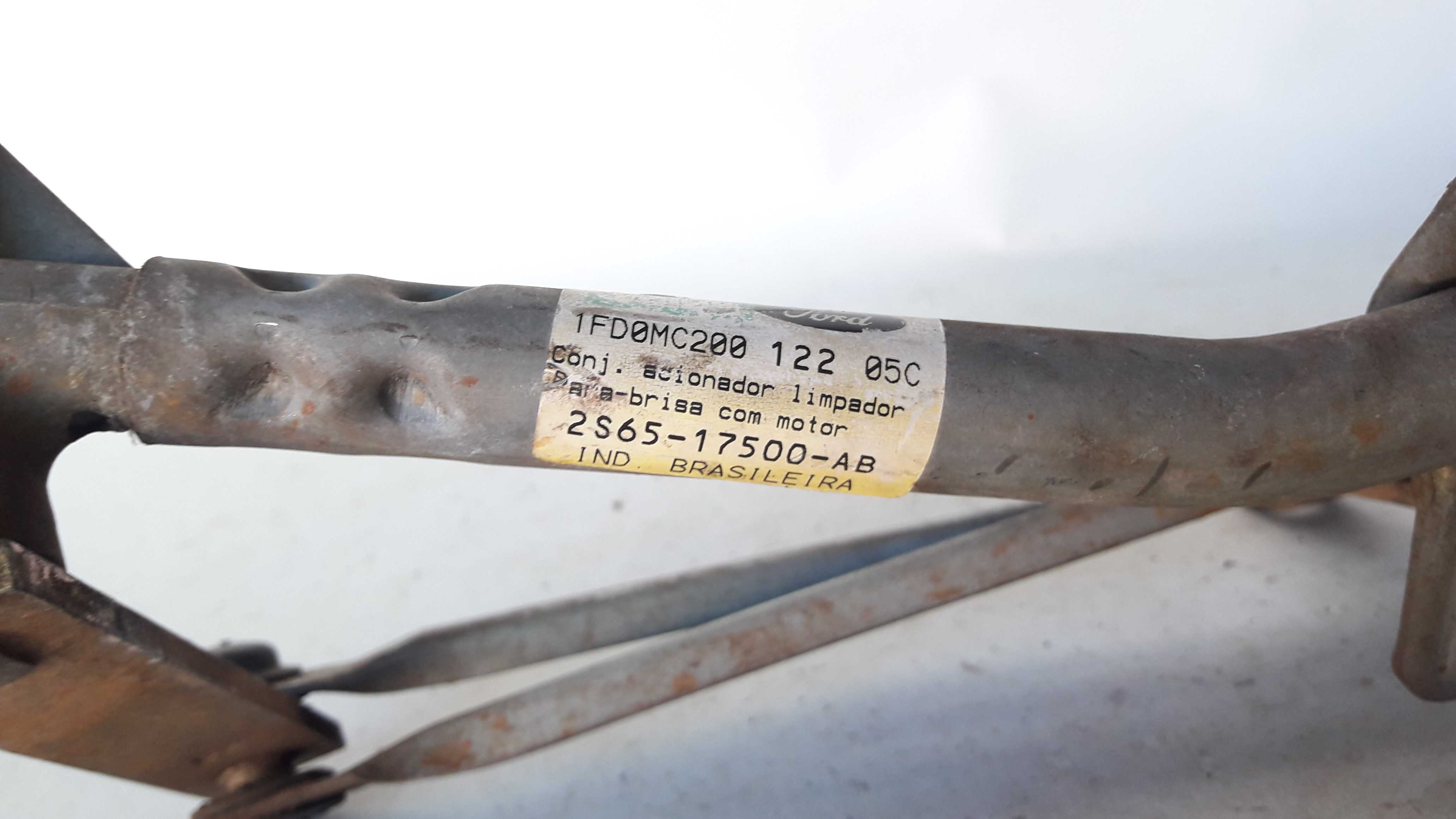 Galhada Limpador Parabrisa Fiesta 2004/2012 2s65-17500-ab 4