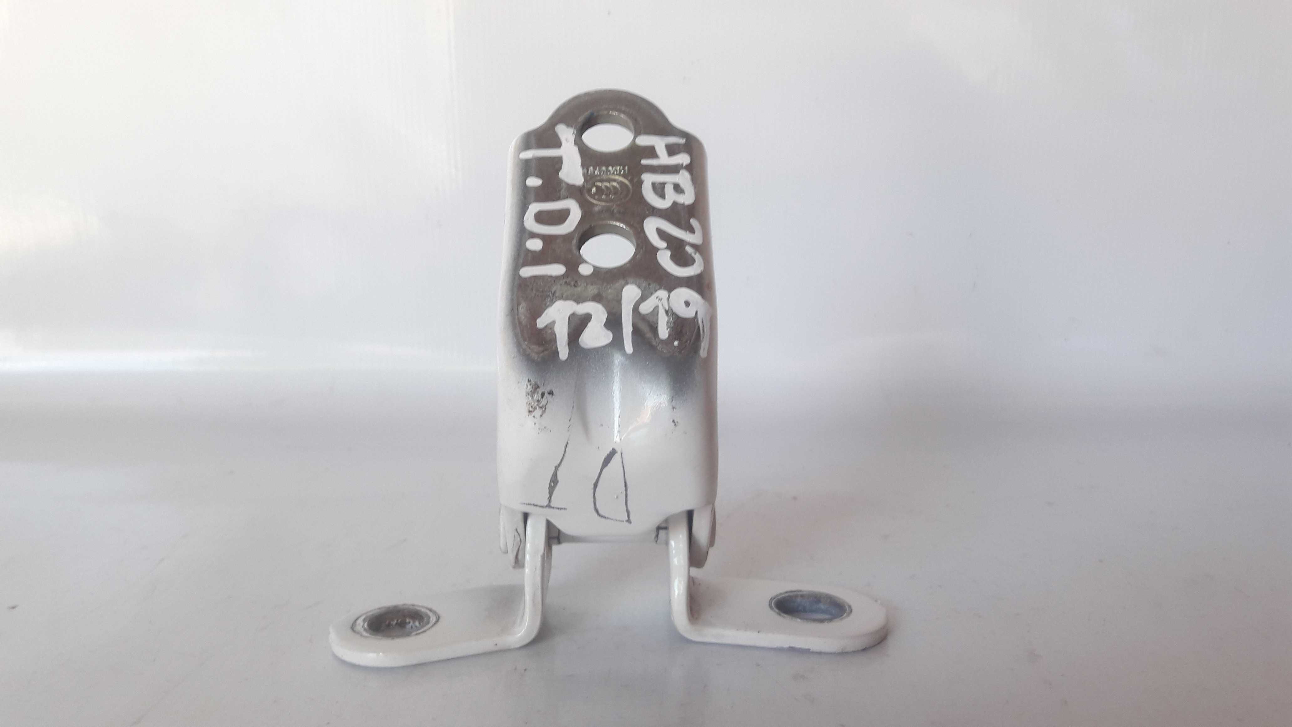 Dobradiça Porta Traseira Direita Inferior Hb20 Hatch 12/19 1