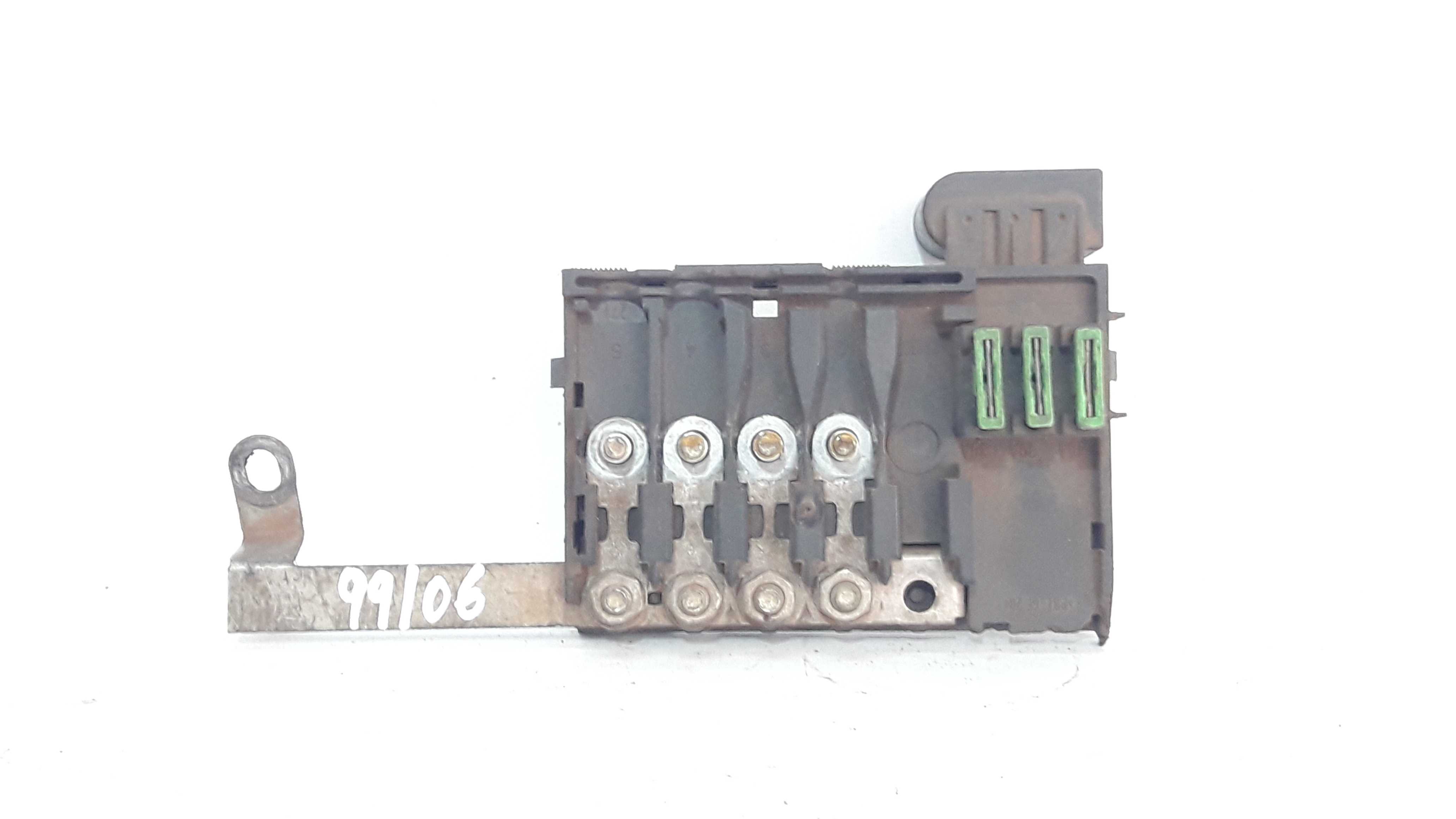 Caixa Fusiveis Vw Golf Audi A3 1.8 2.0 99 A 06 1
