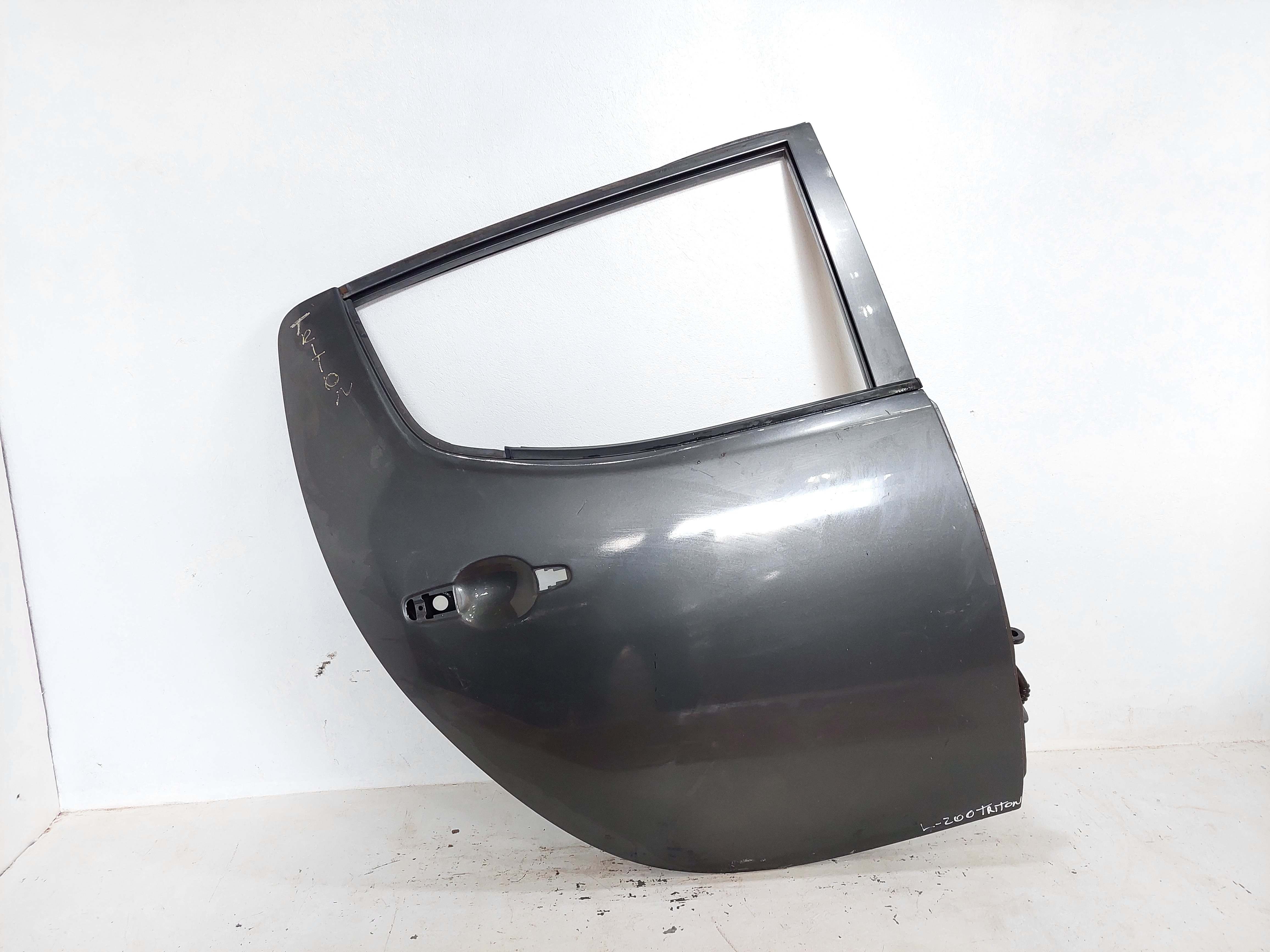 Porta Traseira Direita L200 Triton Original 2009/14 1
