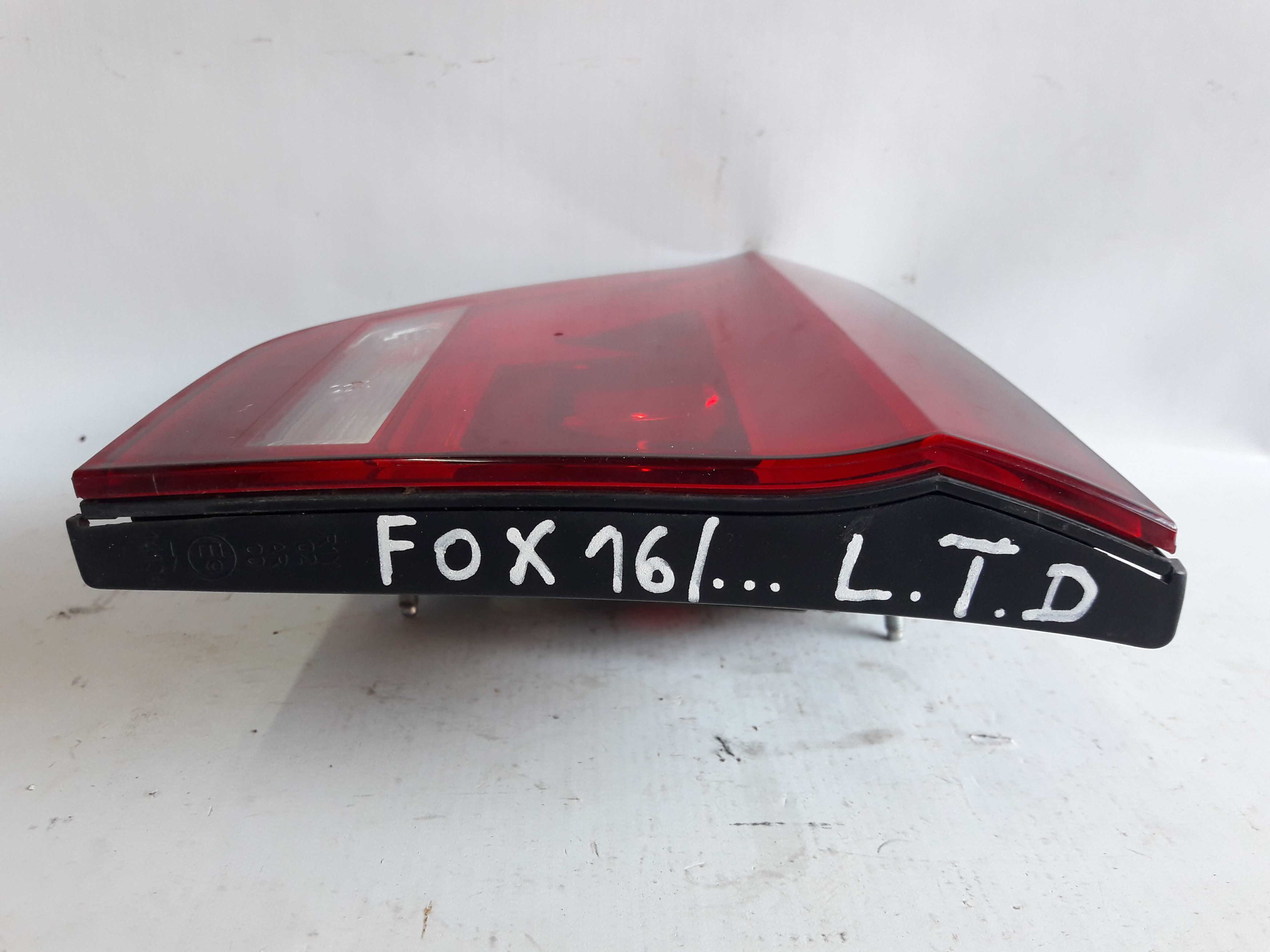 Lanterna Tampa Traseira Direita Fox 2016 2017/2020 Original 3