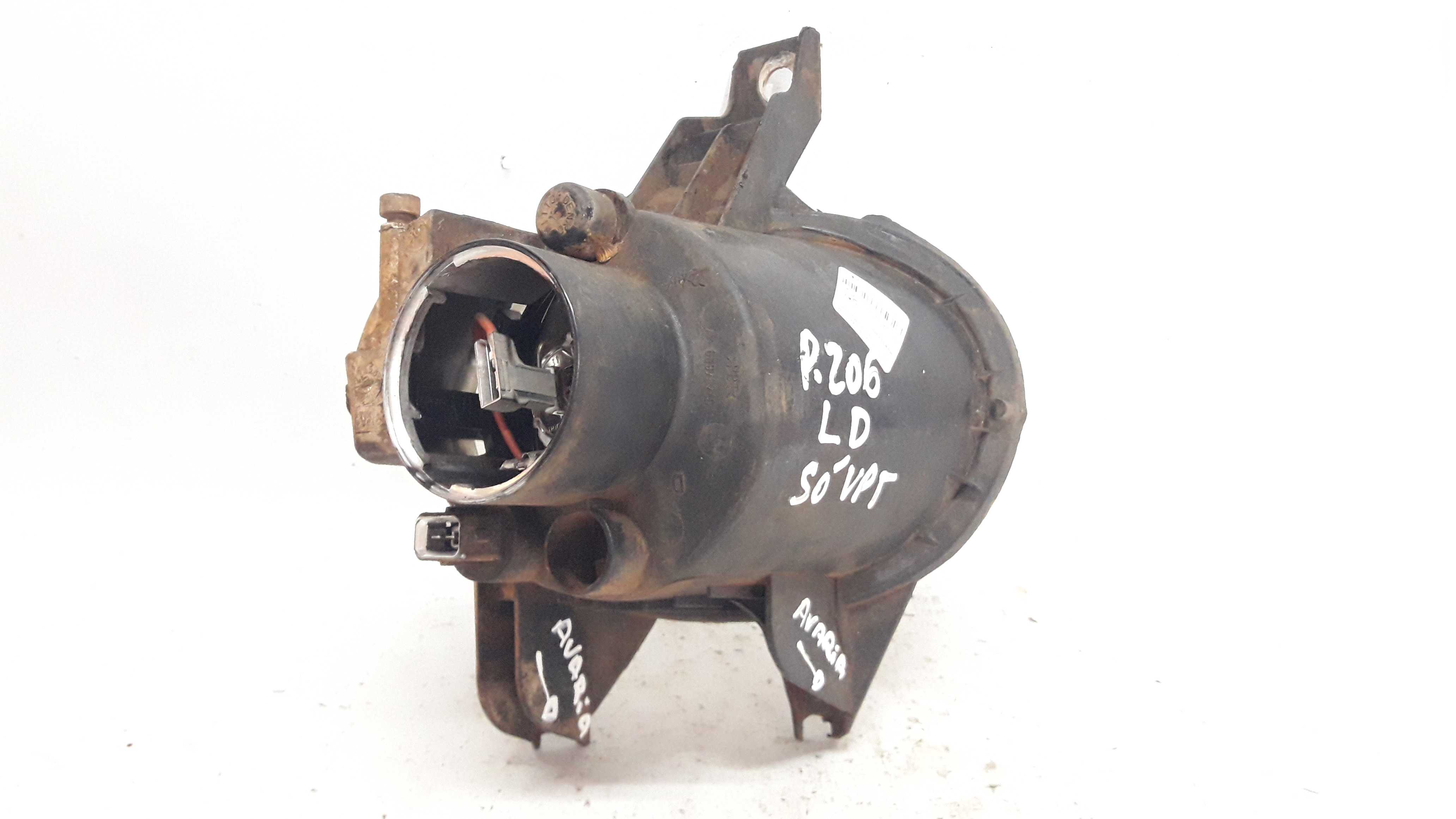 Farol milha direito Peugeot 206 com avaria VAAPT 4