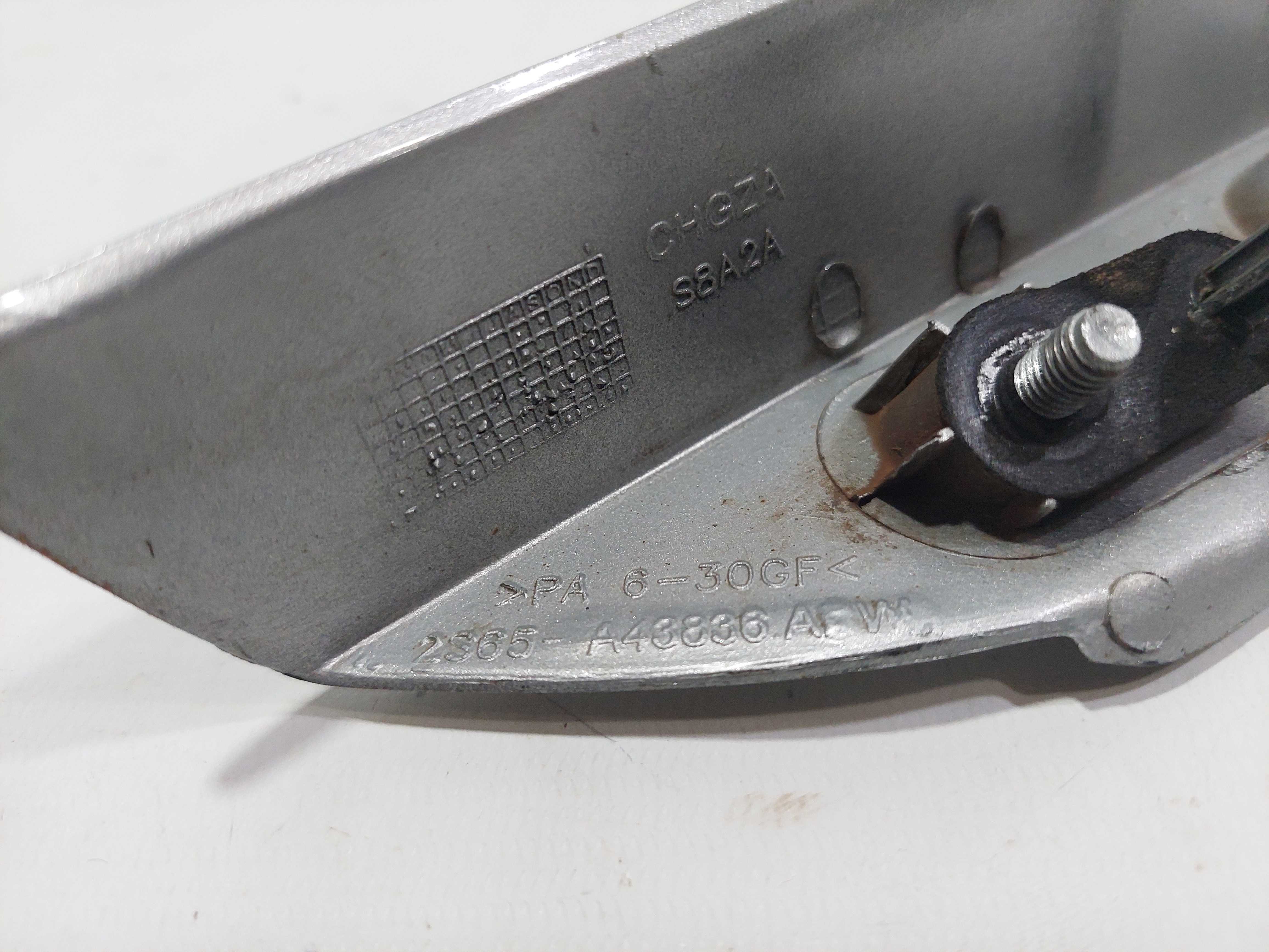 Friso Aplique Tampa Traseira Ford Fiesta 2007/10 Original 5