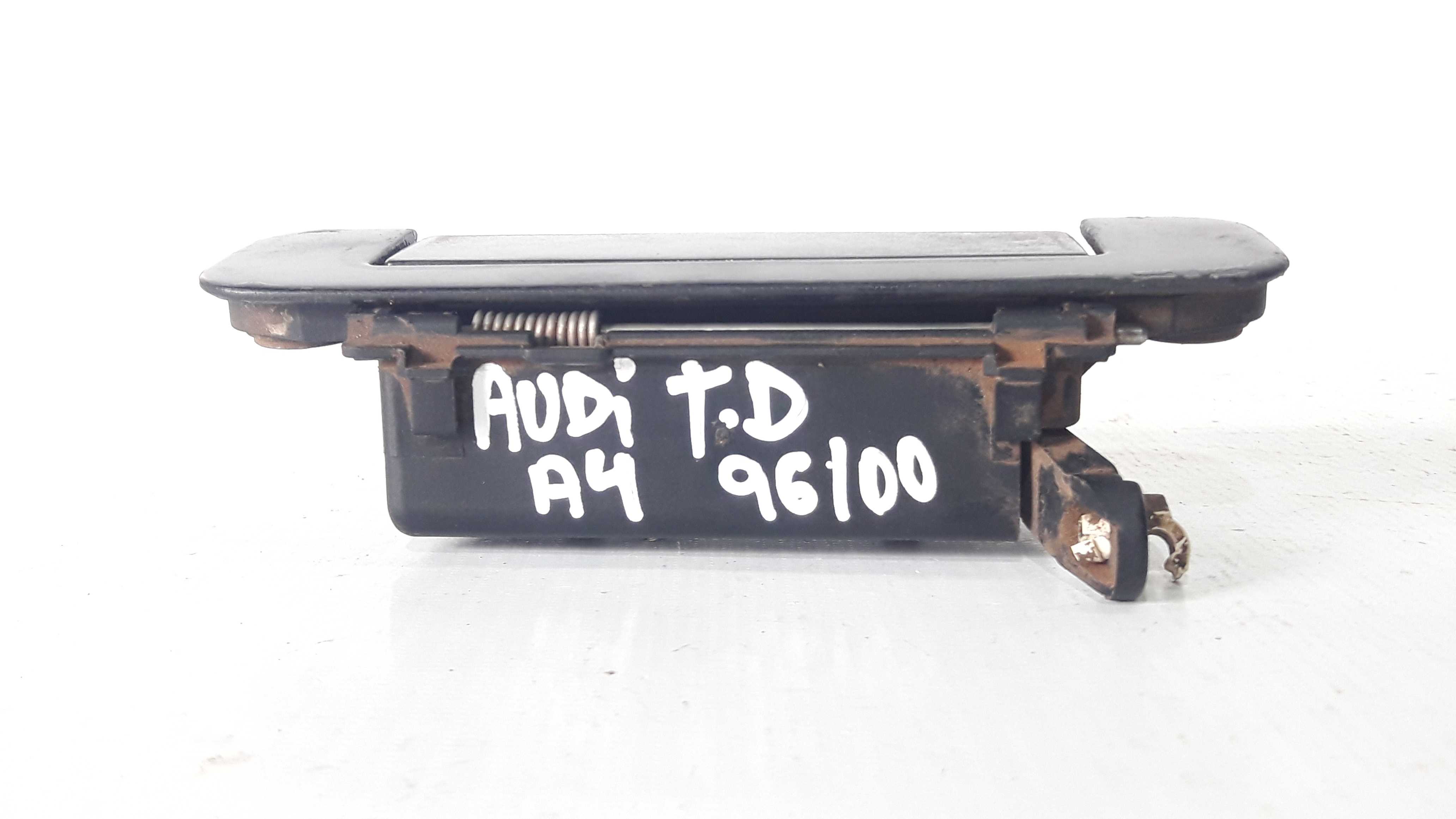Maçaneta Int Tras Direita Audi A4 96/09 4a0839206f 20063 Cromada/preta Traseira 3