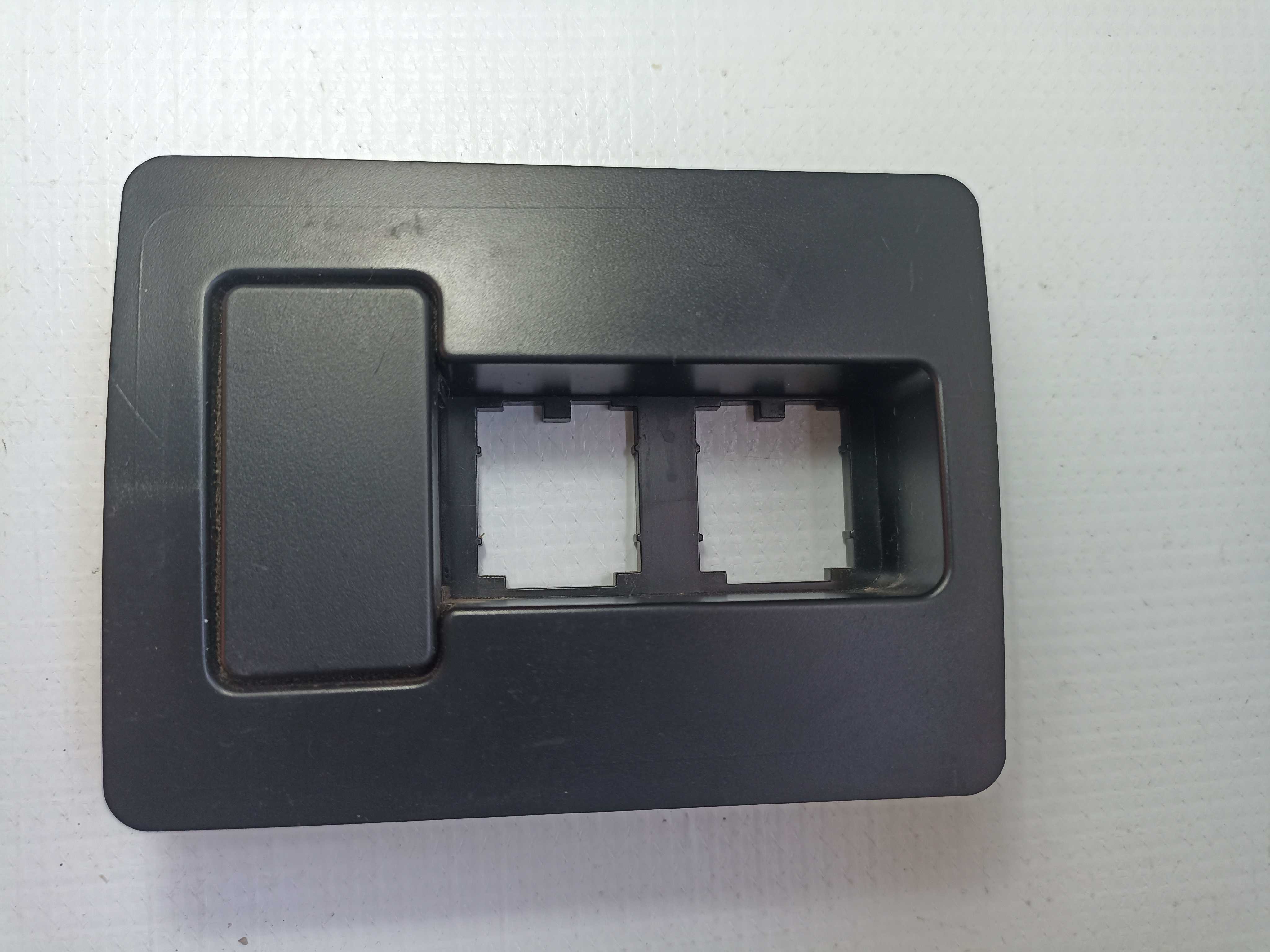 Moldura Botão Interruptor Estacionamento C3 Picasso 2011 16v