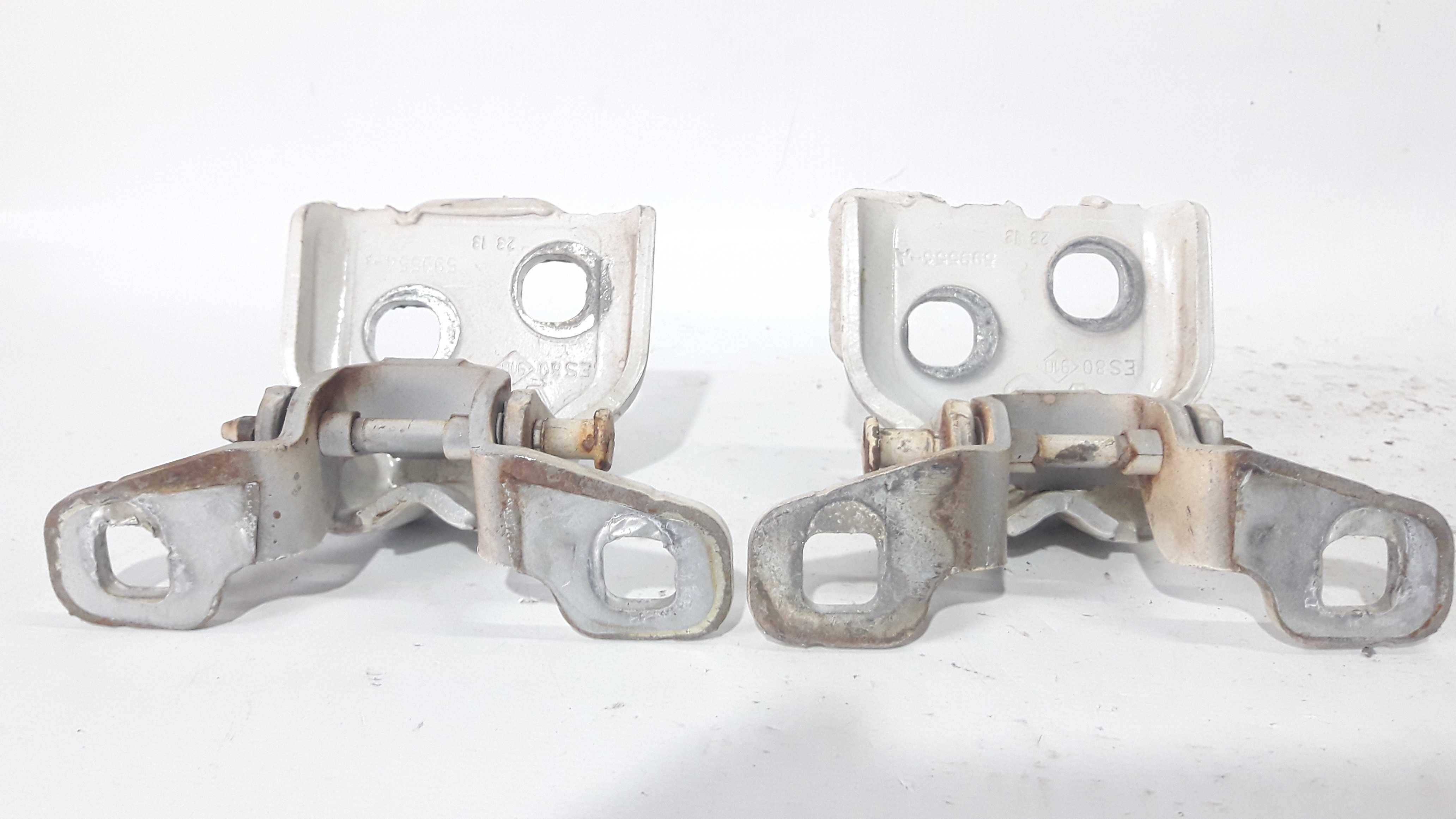 Dobradiça Porta Traseira Direita Duster/oroch 12/19 3