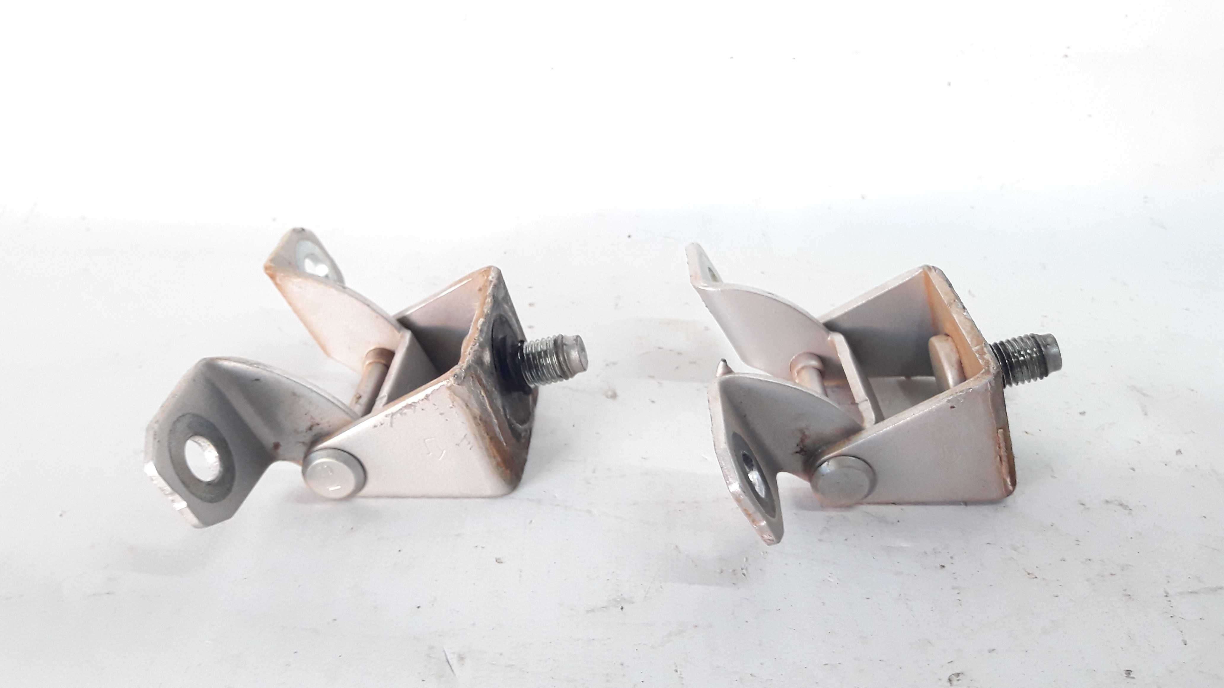 Dobradiça Tampa Traseira Malas Tiida 2011 25344 5