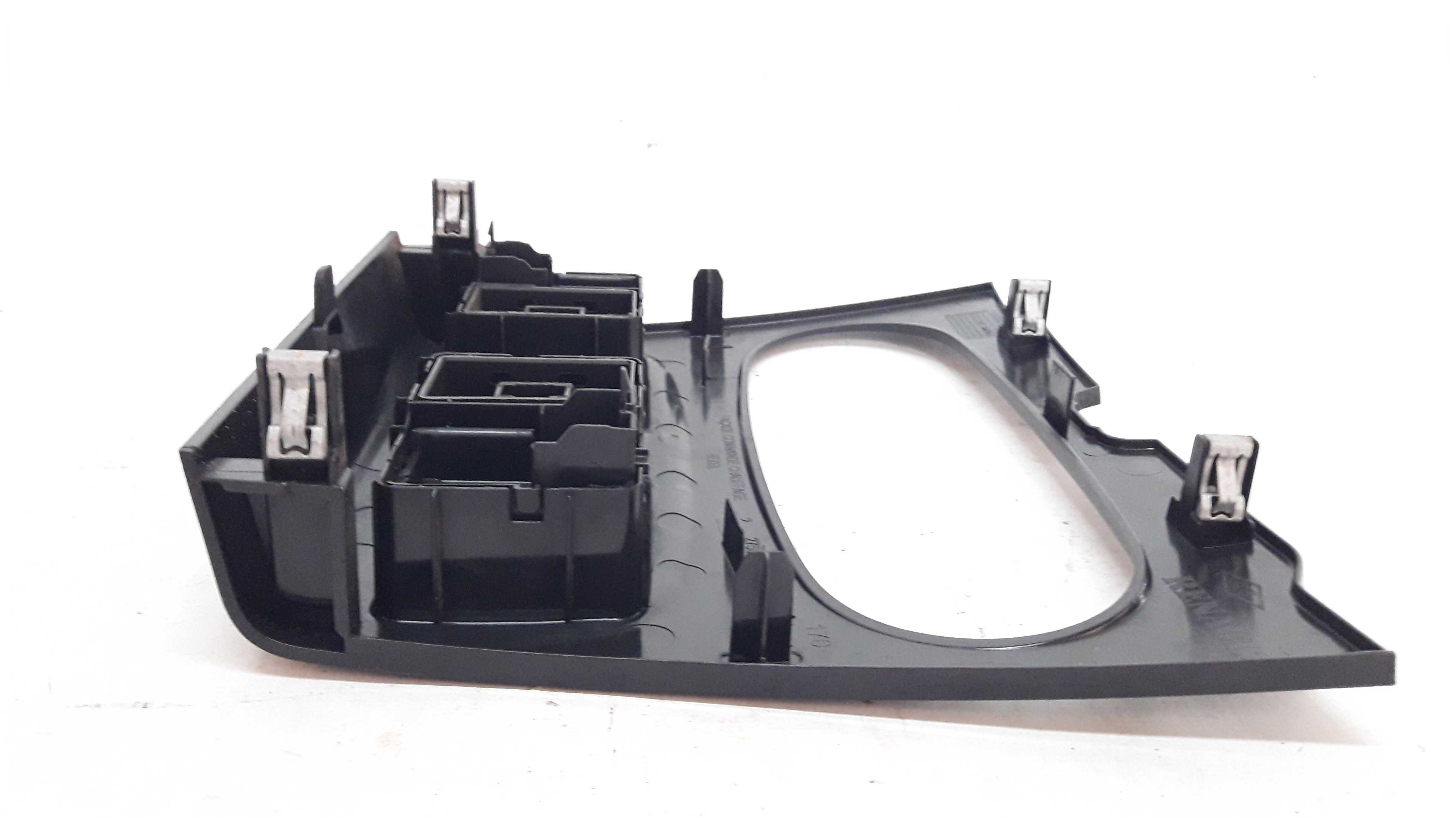 Moldura Central Botão Logan Sandero 15 A 19 275000884r 5