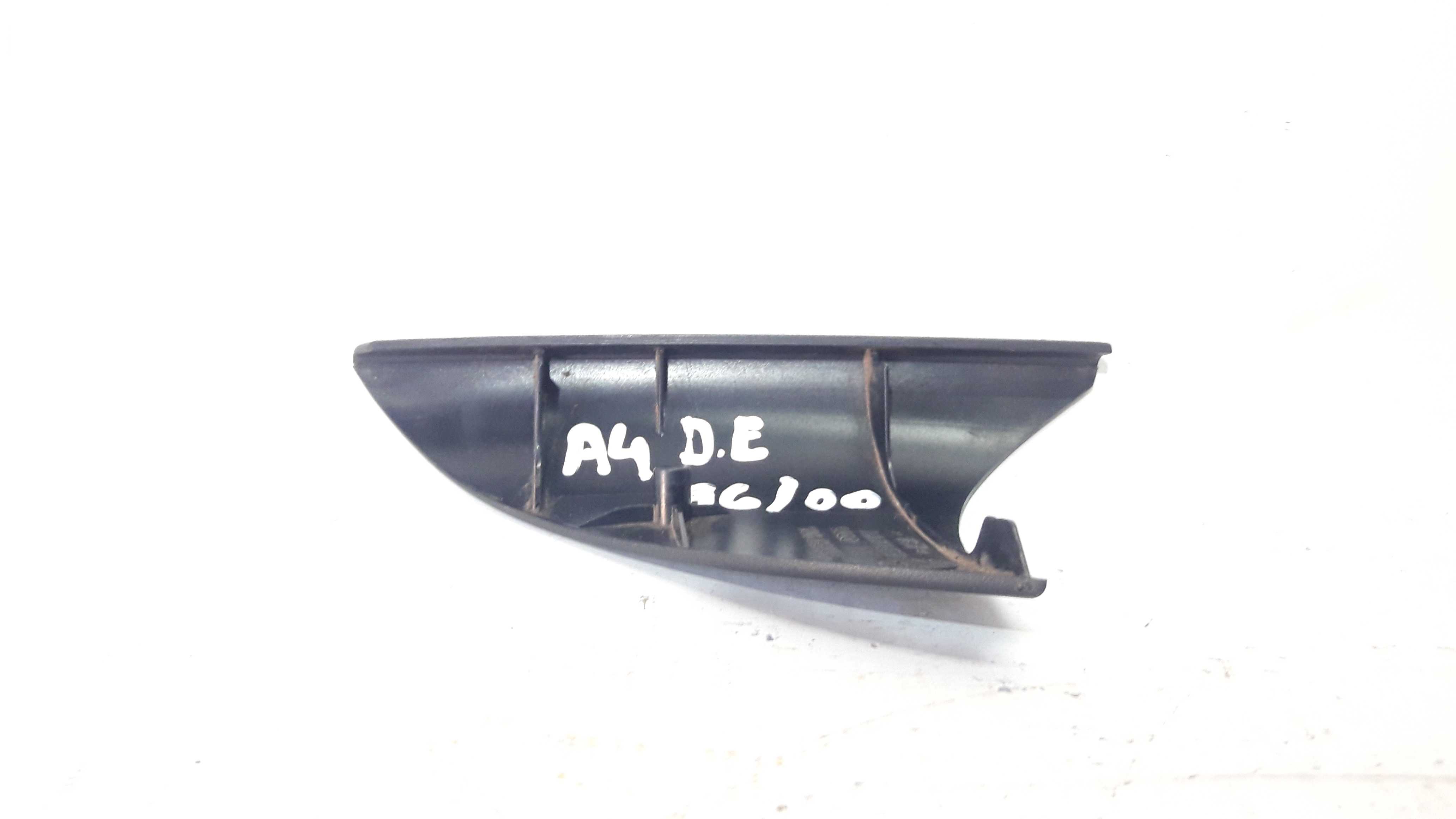 Moldura Interna Porta Diant Esquerda Audi A4 96/00 8d0857505 – Preto 4