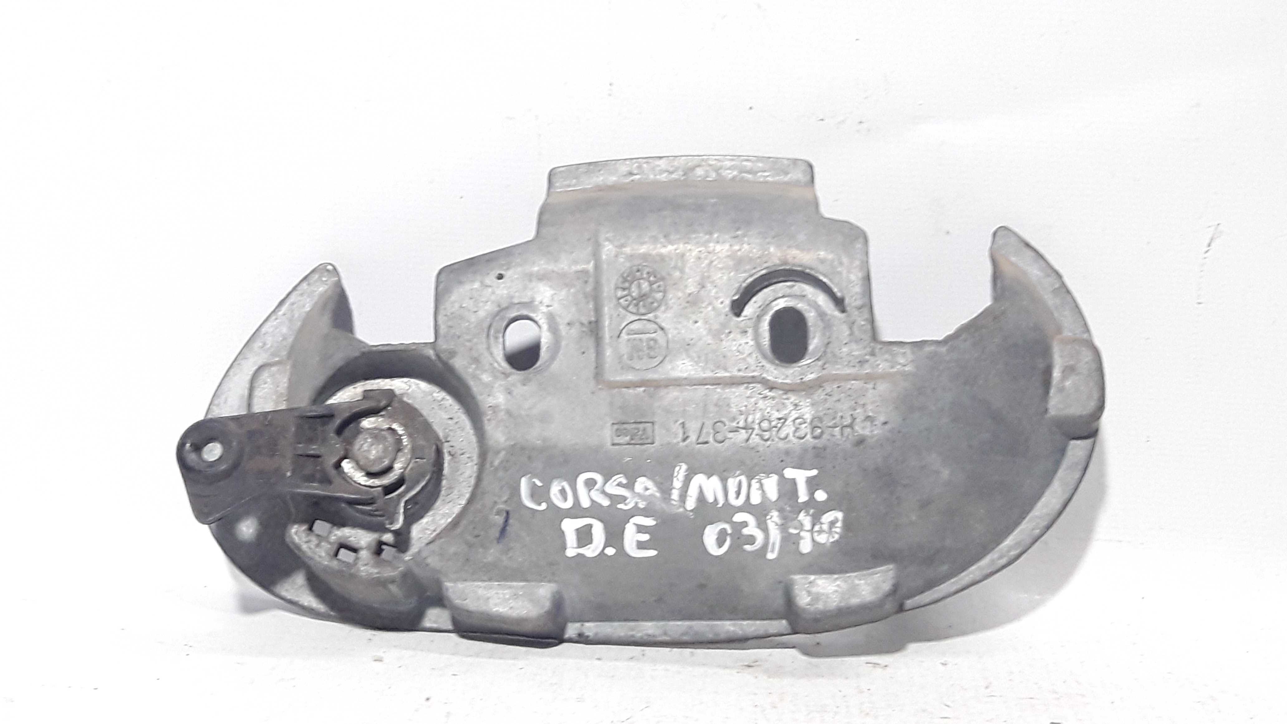 Suporte Base Maçaneta Ext Diant Esquerda Corsa Maxx 03/10 Cinza Dianteira 2