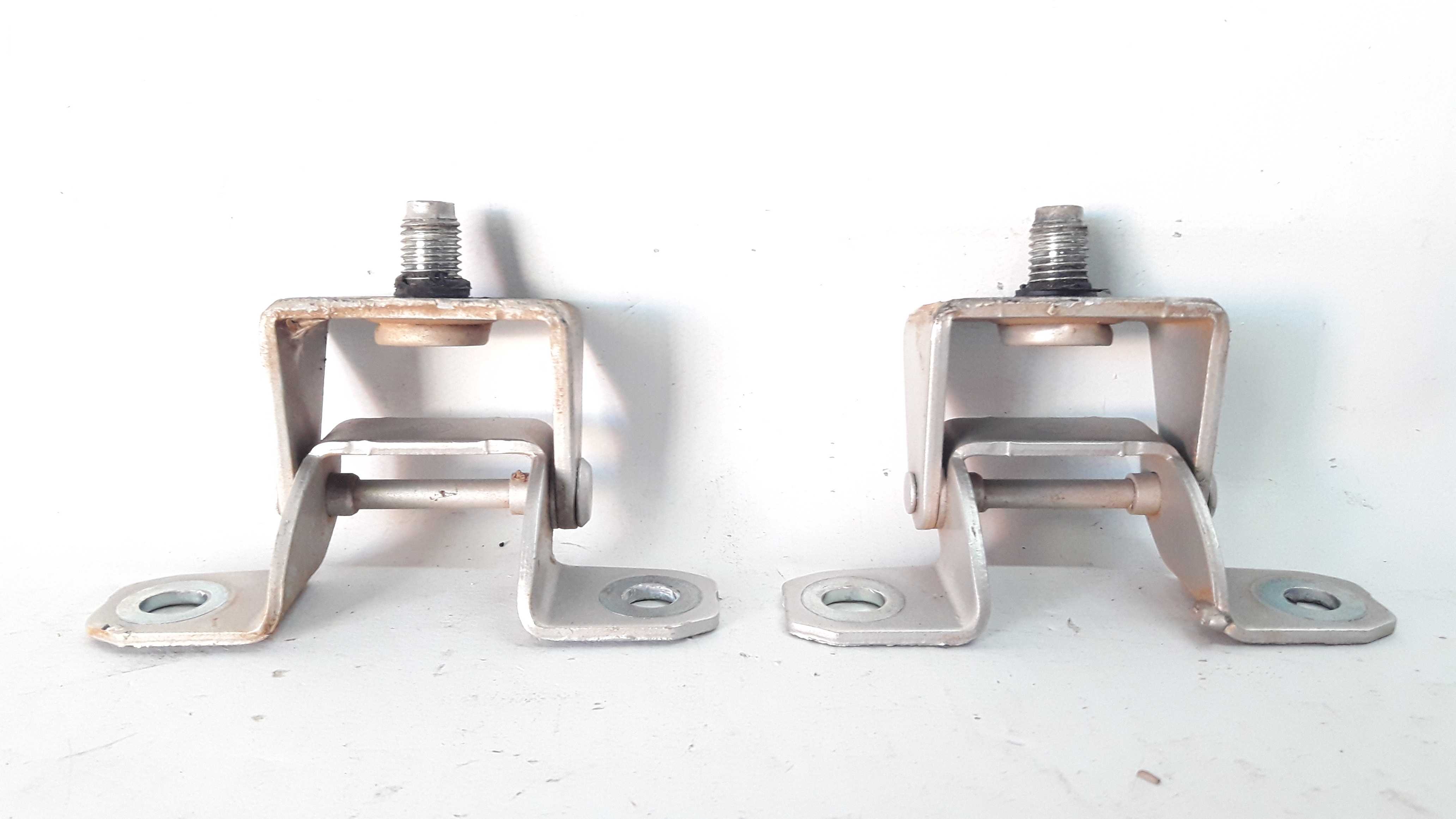 Dobradiça Tampa Traseira Malas Tiida 2011 25344 4