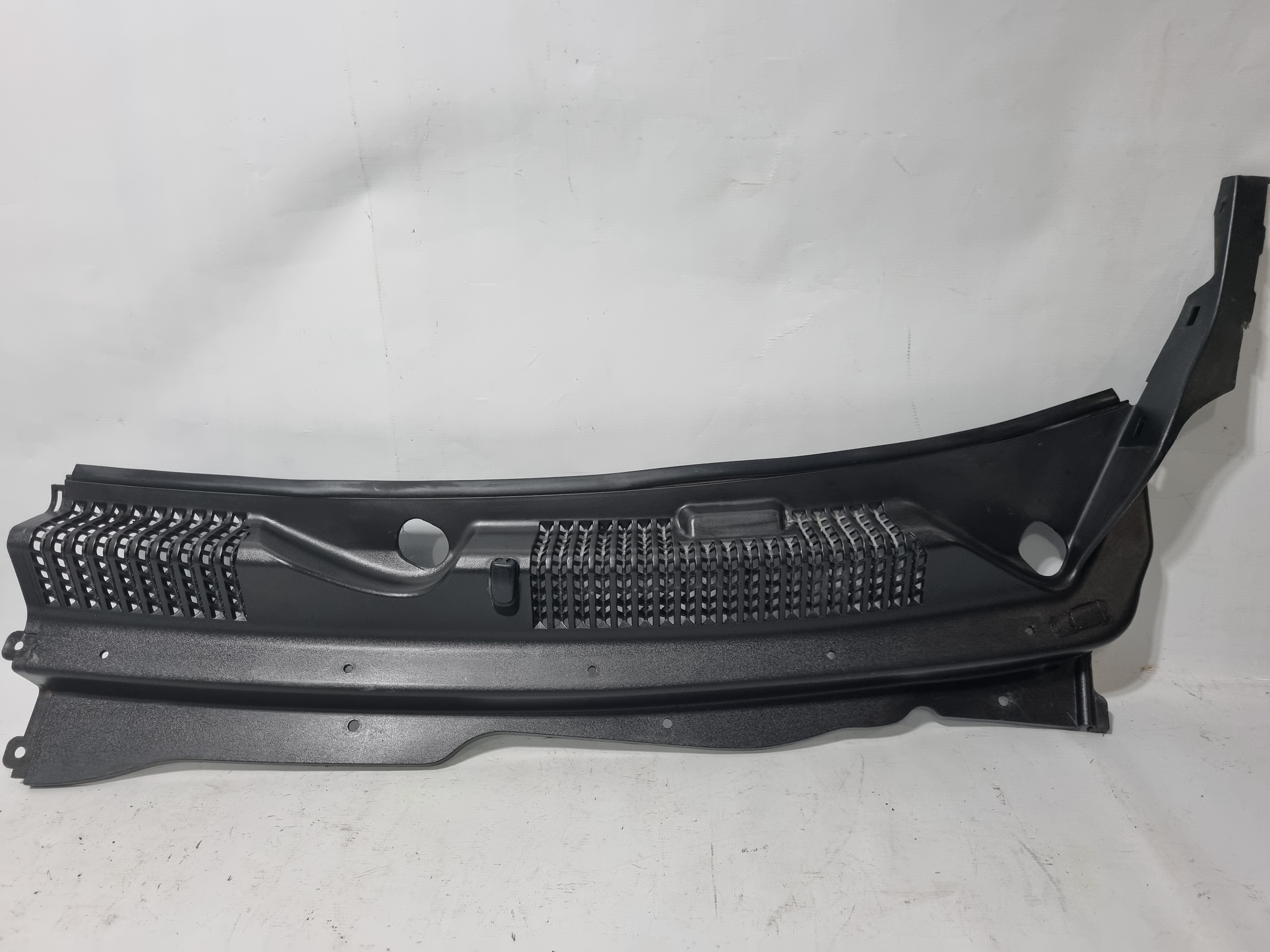 Grade Churrasqueira Chevrolet Captiva 3.6 2008 Á 13 Original Preto Plástico 6