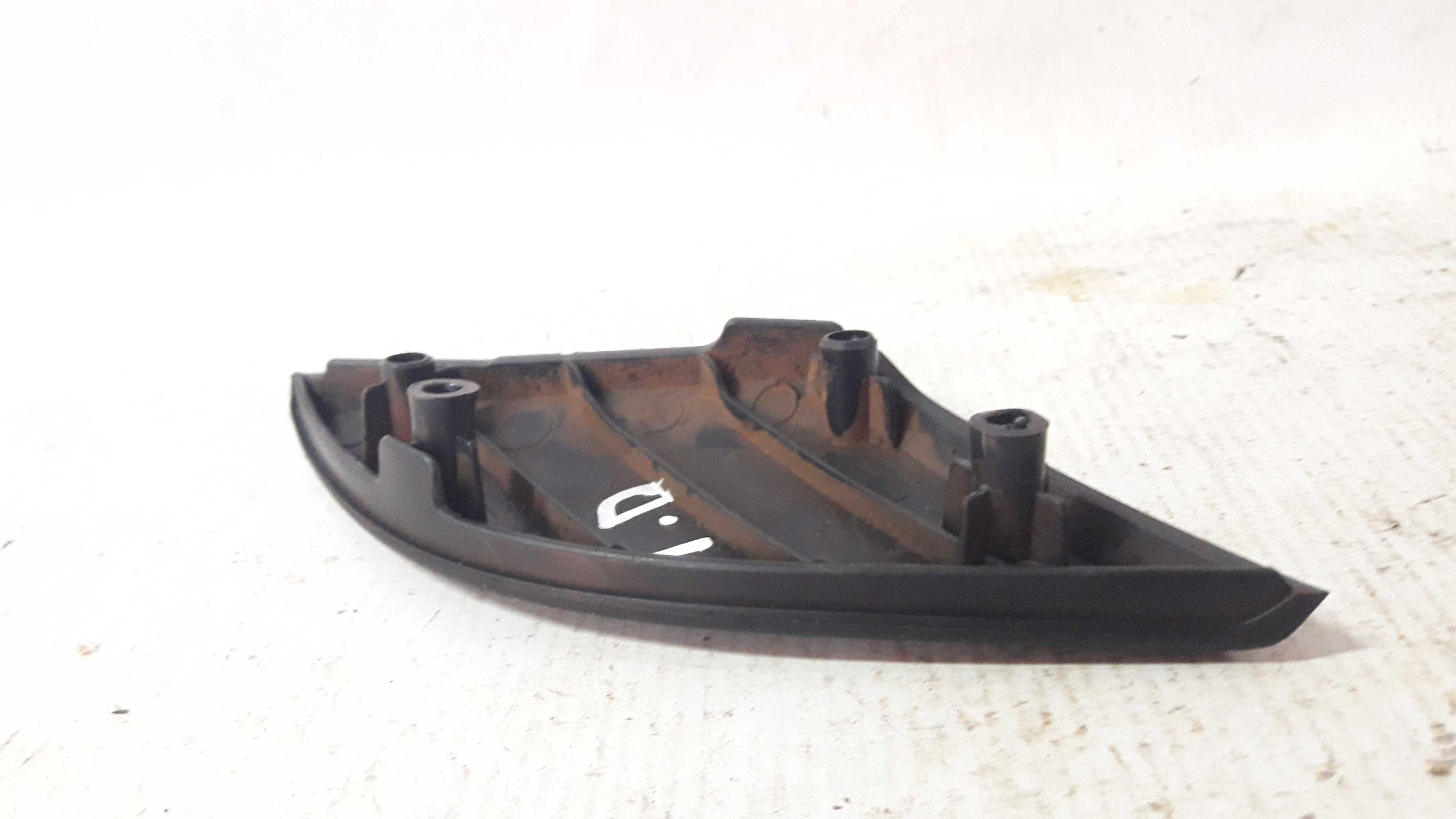 Moldura Interna Porta Traseira Direita Captiva Sport 09/13 3