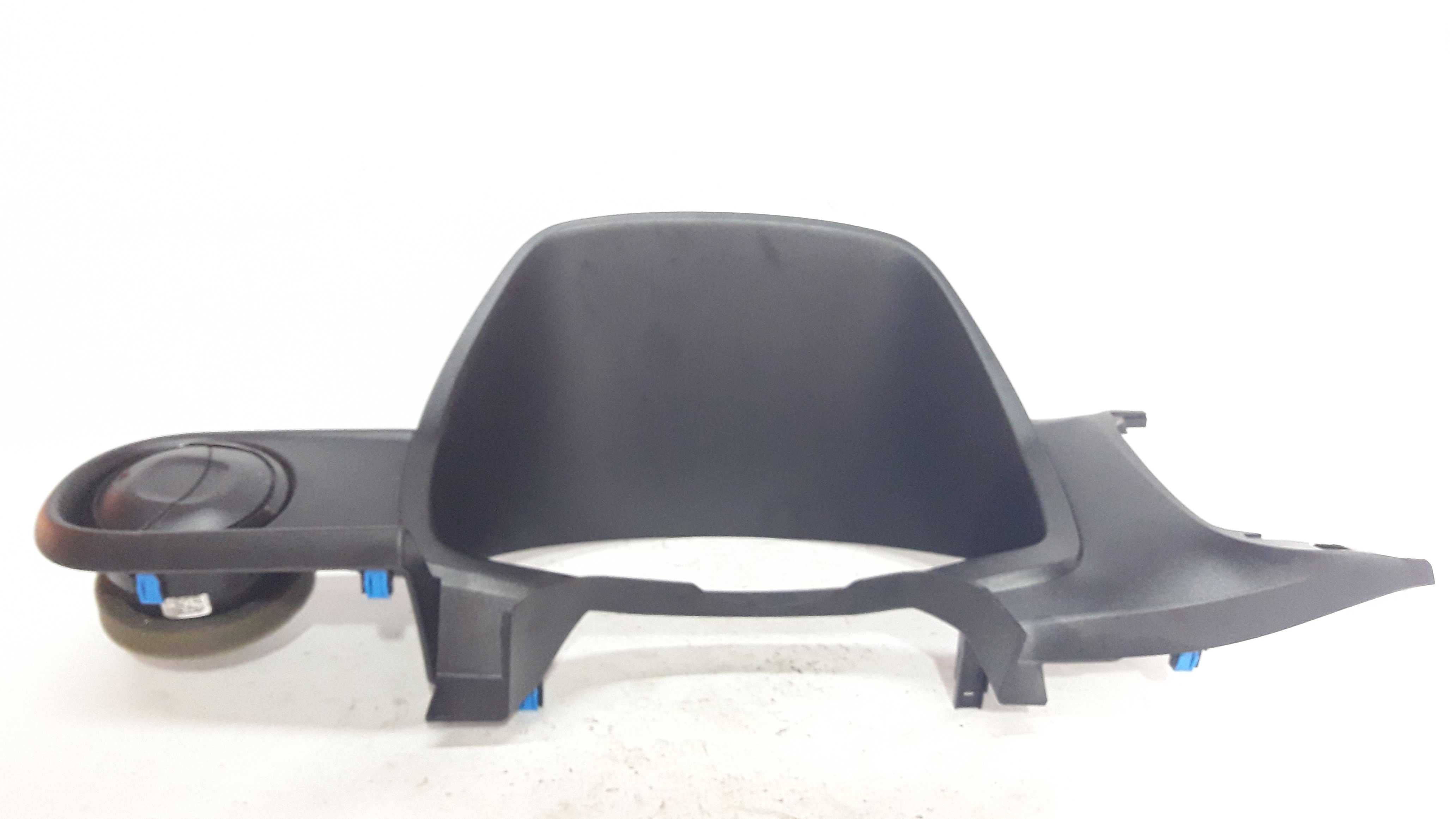 Moldura Painel Velocímetro Com Difusor Ar Strada 20 A 23 5