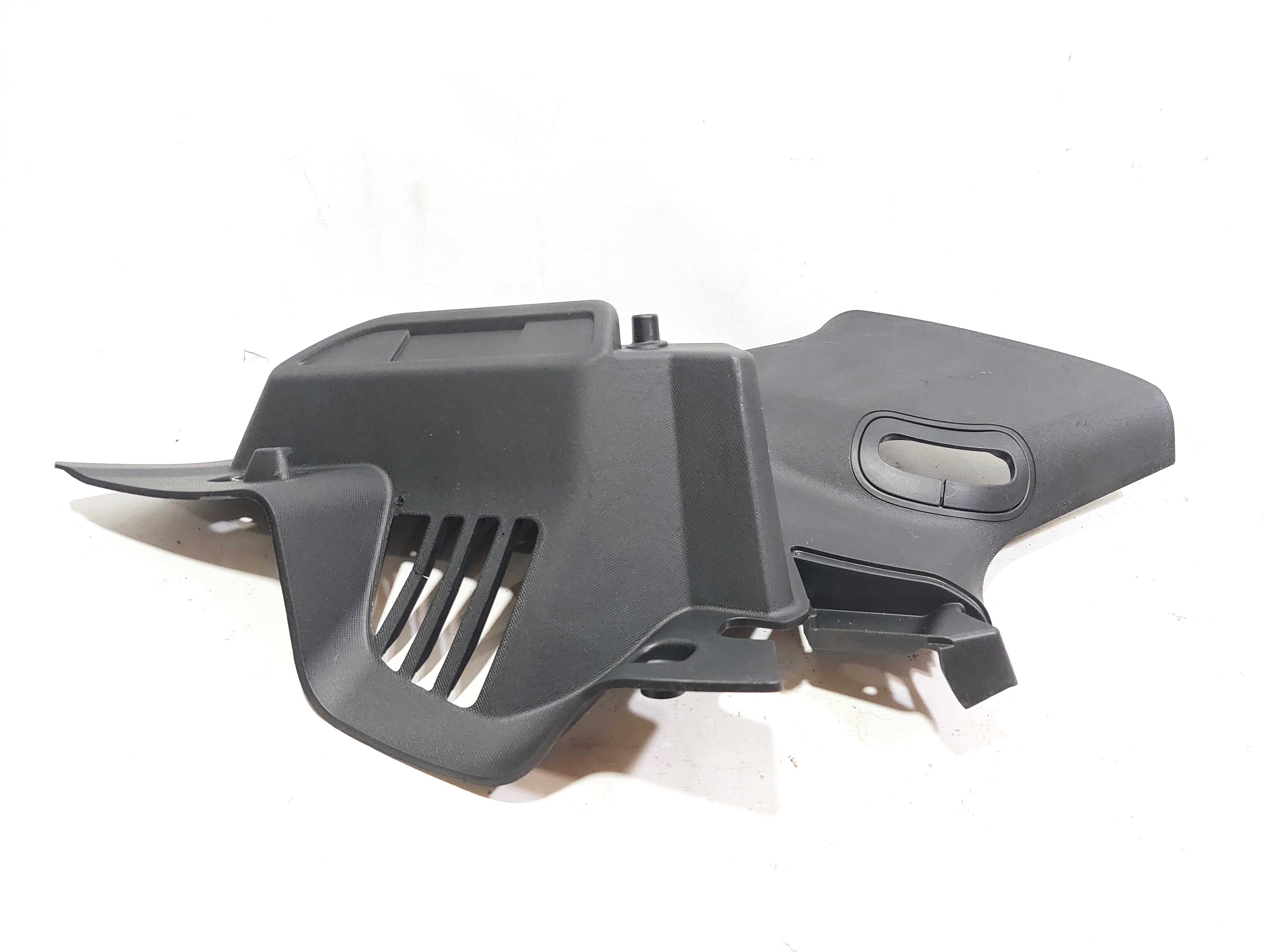 Suporte Tampão Bagagito Direito Fiat Argo 2017/2021  Preto 3