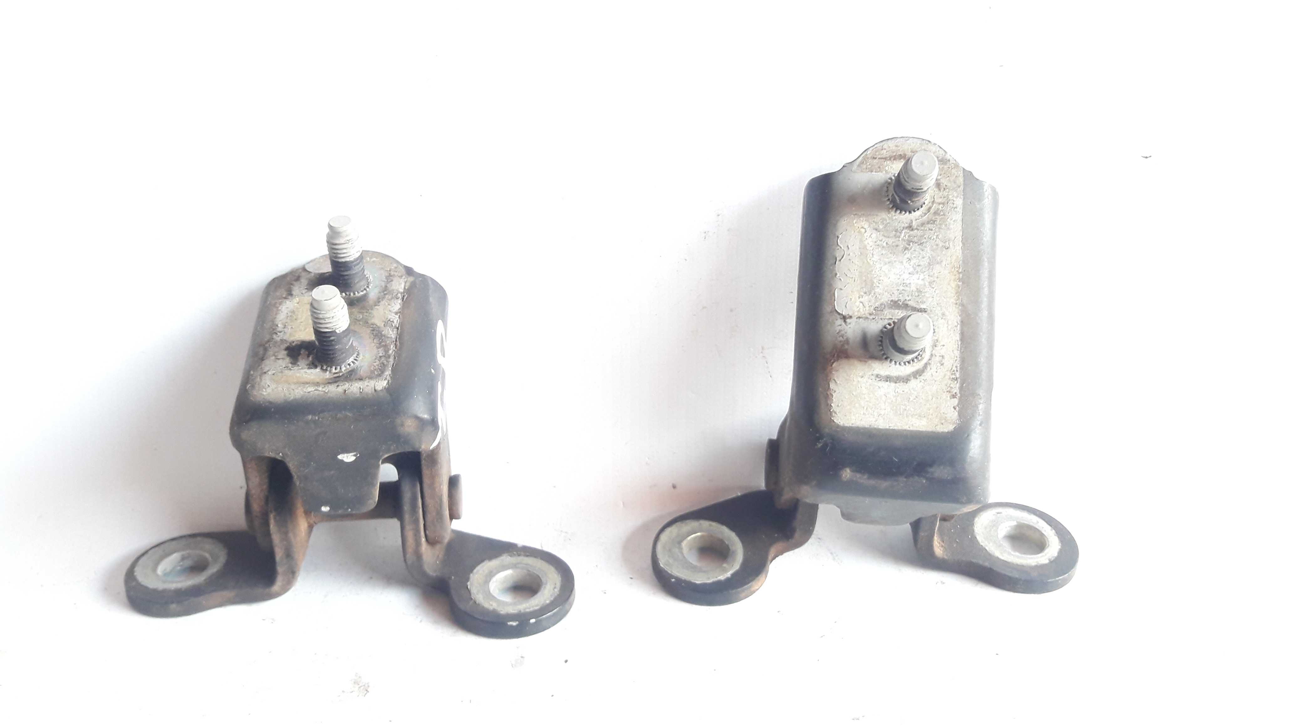 Dobradiça Porta Traseira Direita Chery Tiggo 2009 1