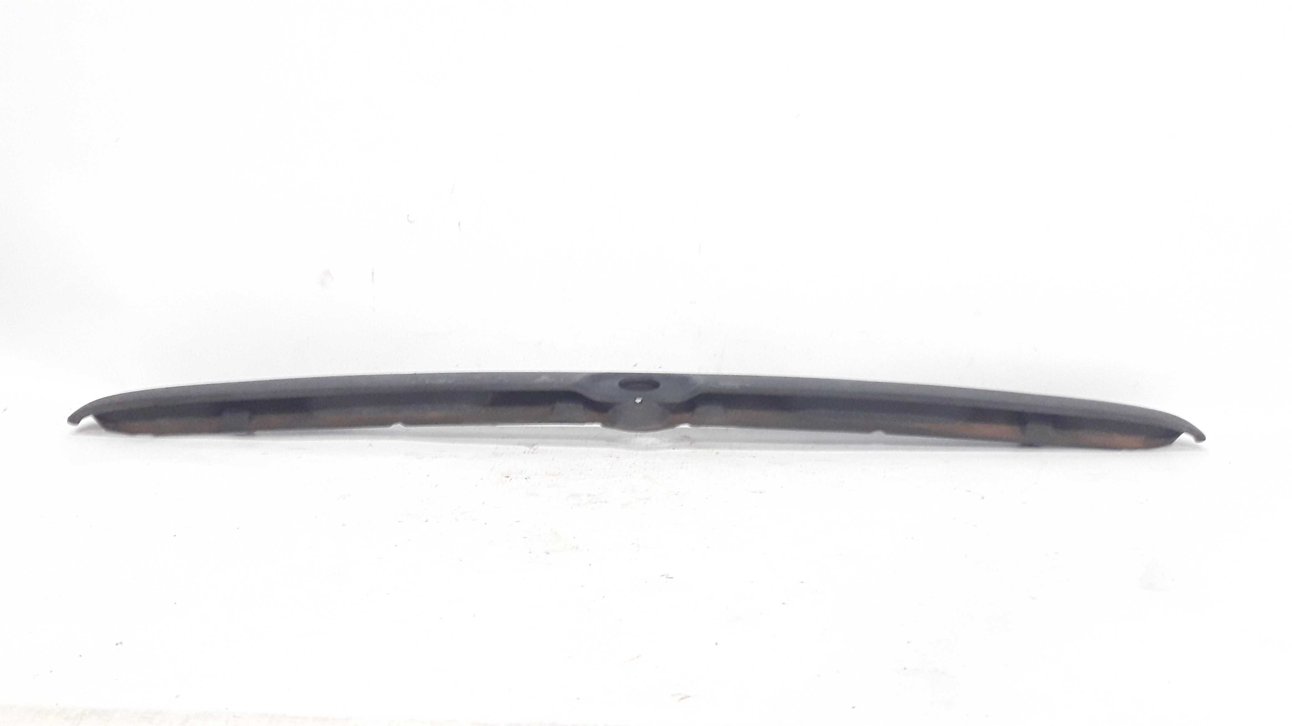 Moldura Friso Tampa Traseira Astra Sedan 99/2 93240969  Preto 2