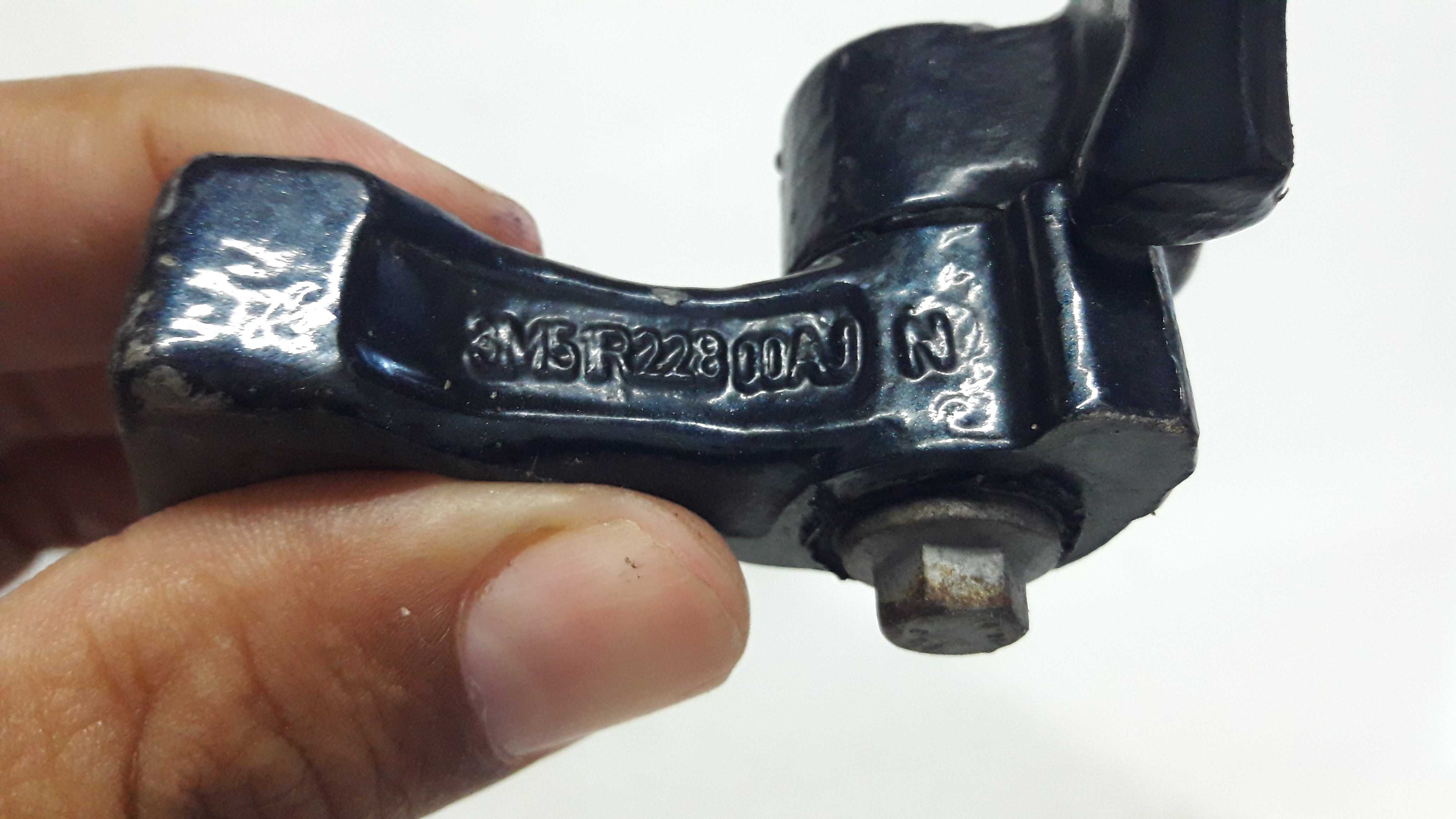 Dobradiça Porta Dianteira Direita Focus 09 A 13 5