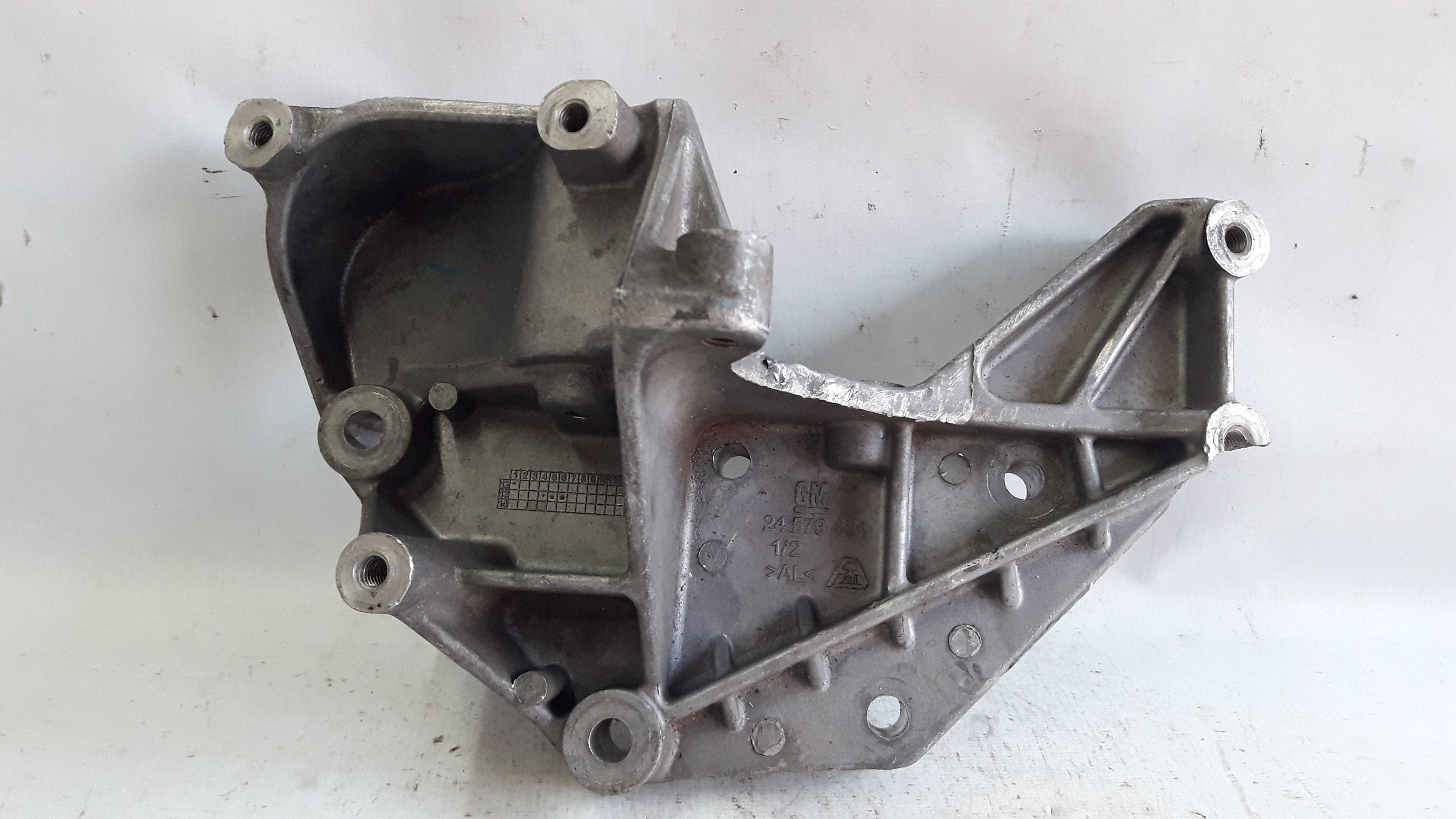 Suporte Compressor Ar Prisma Ônix 12/19 24579484