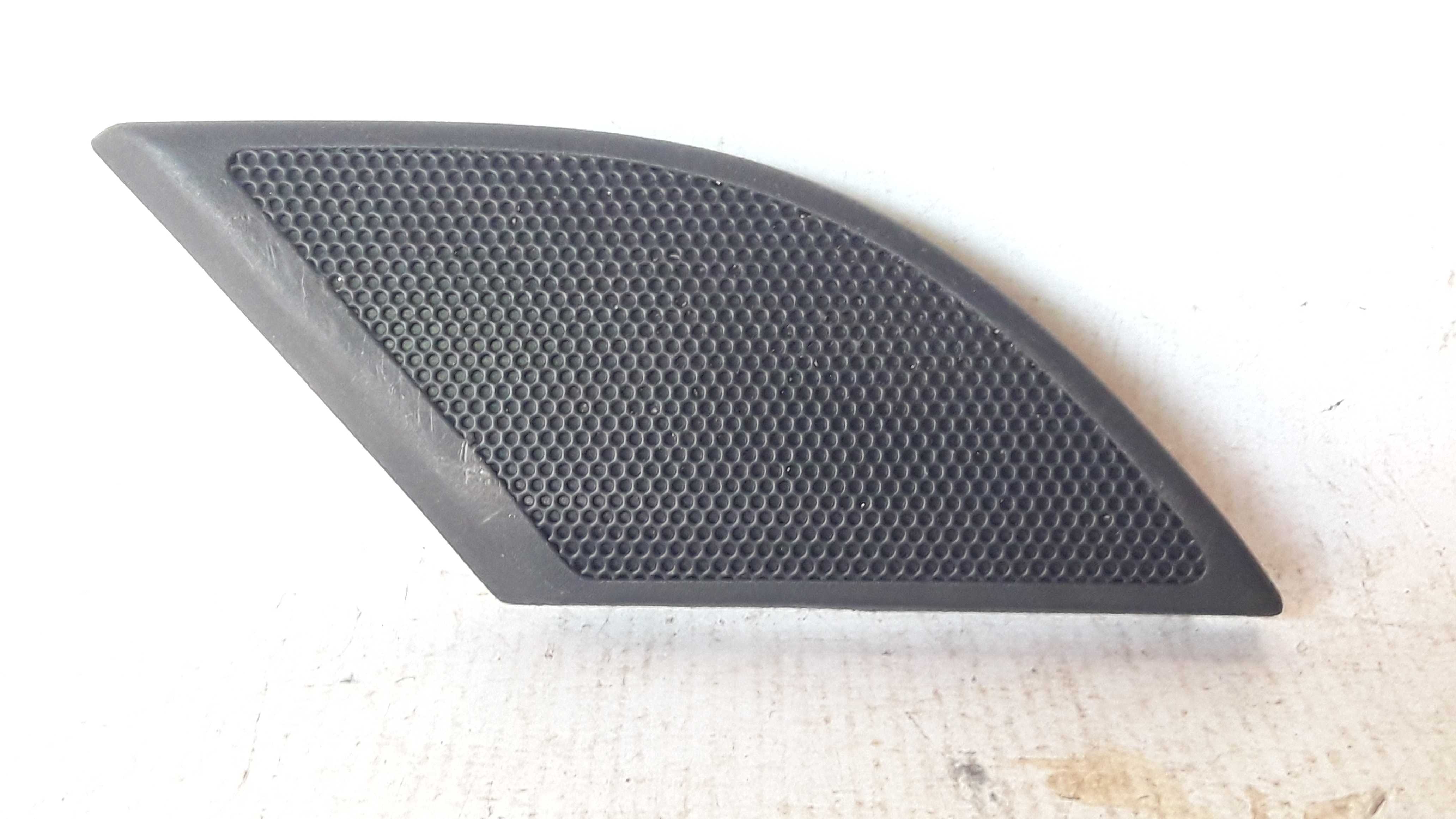 Moldura Interna Porta Traseira Esquerda Captiva Sport 09/13 1
