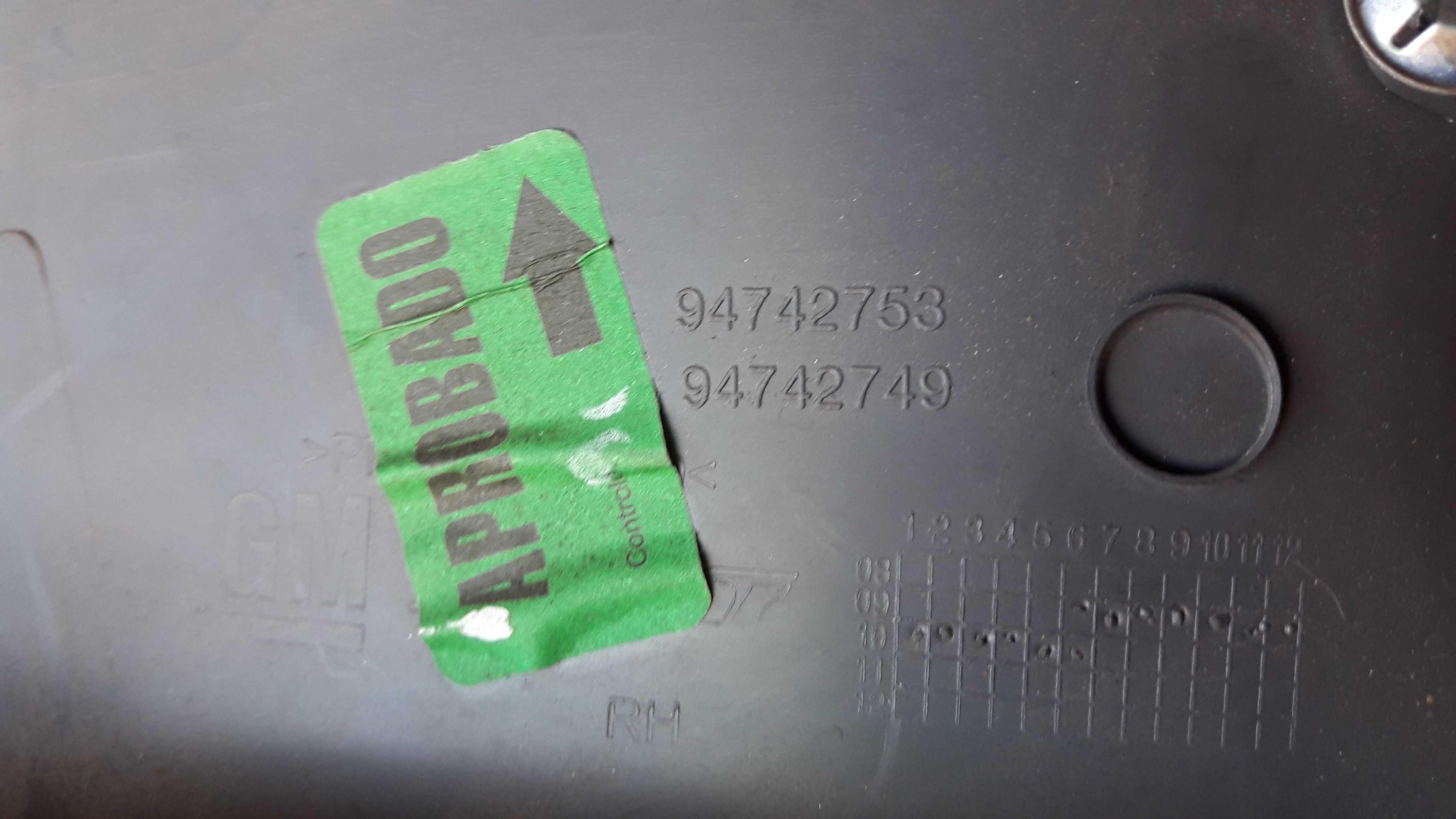 Moldura Coluna Direita Para Brisa Agile 10/14 94742753 3