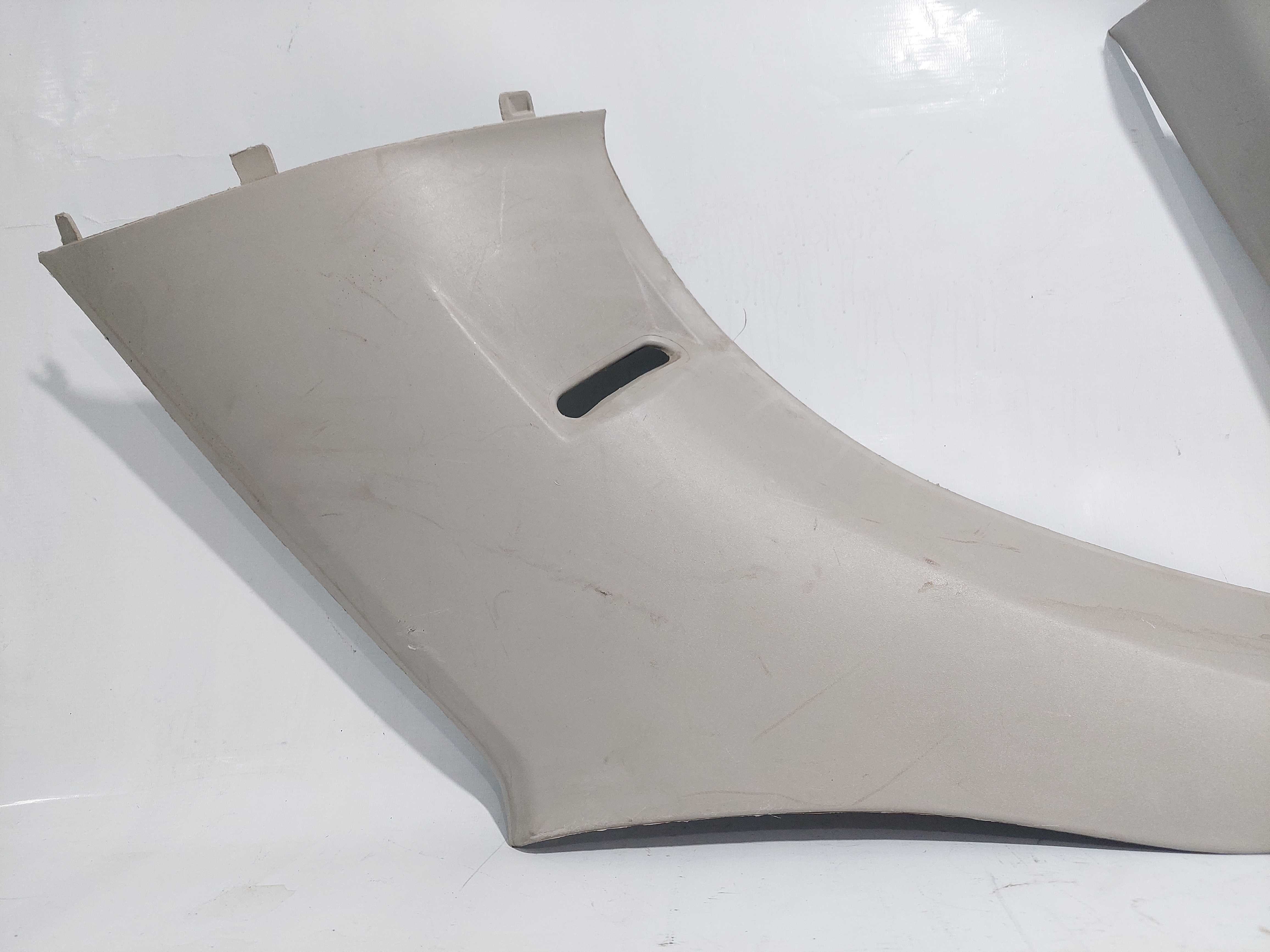 Moldura Coluna Traseira Direita Meriva 2002 Á 12 93368668 3