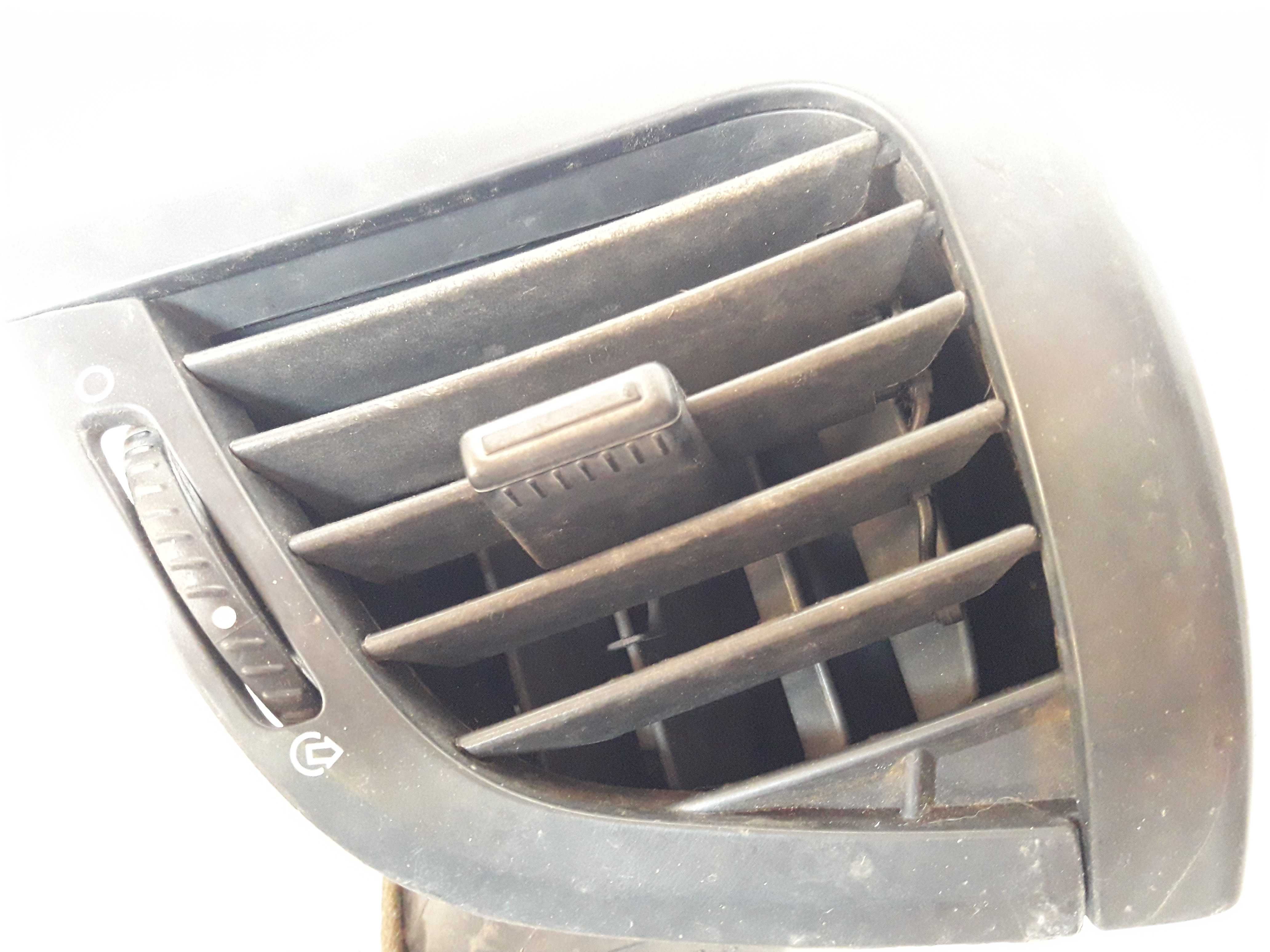 Difusor Ar Lateral Peugeot 207 Lado Esquerdo Original