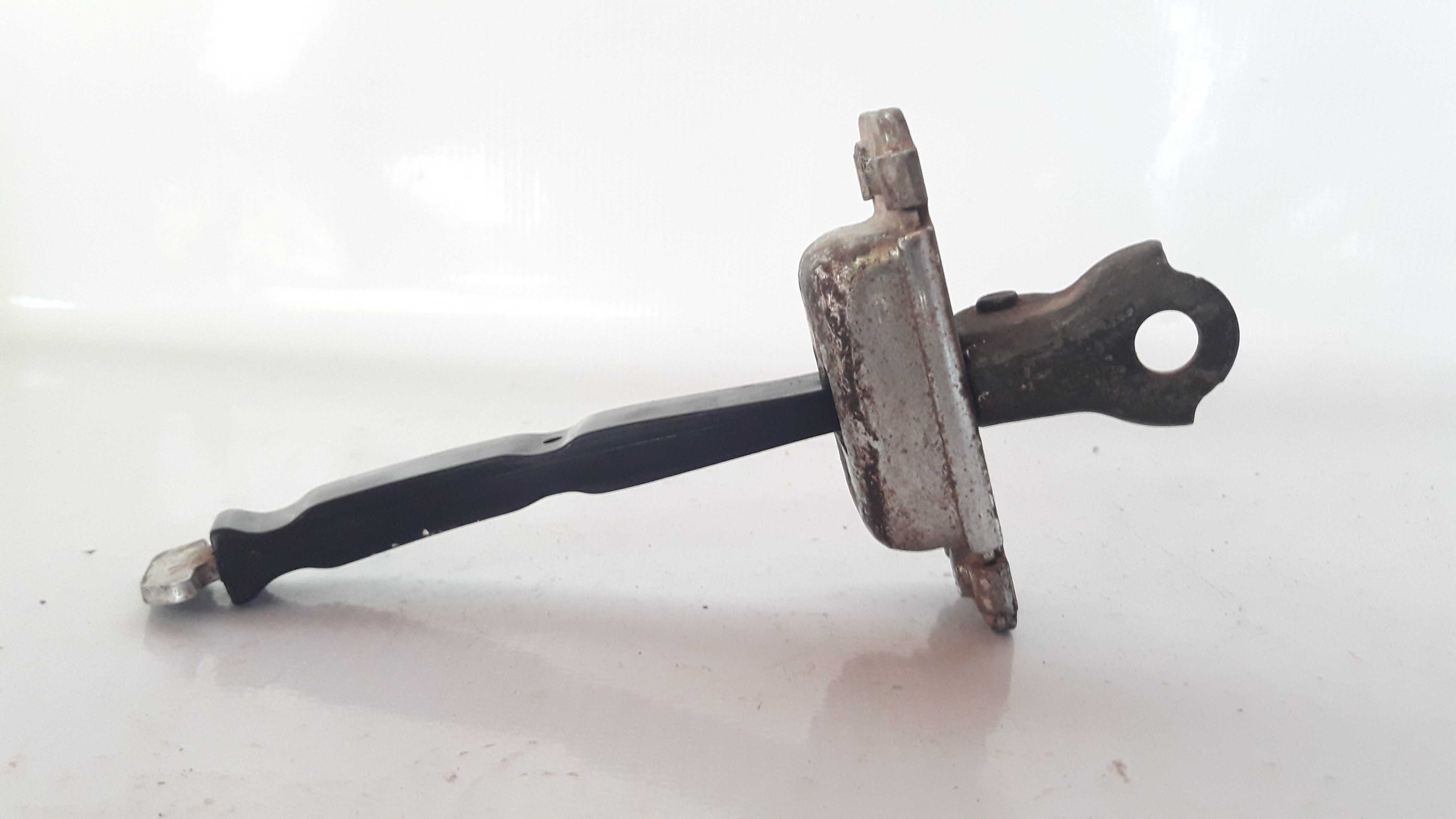 Limitador Porta Traseira Esquerda Hb20 Hatch 2013/19 Origina 2