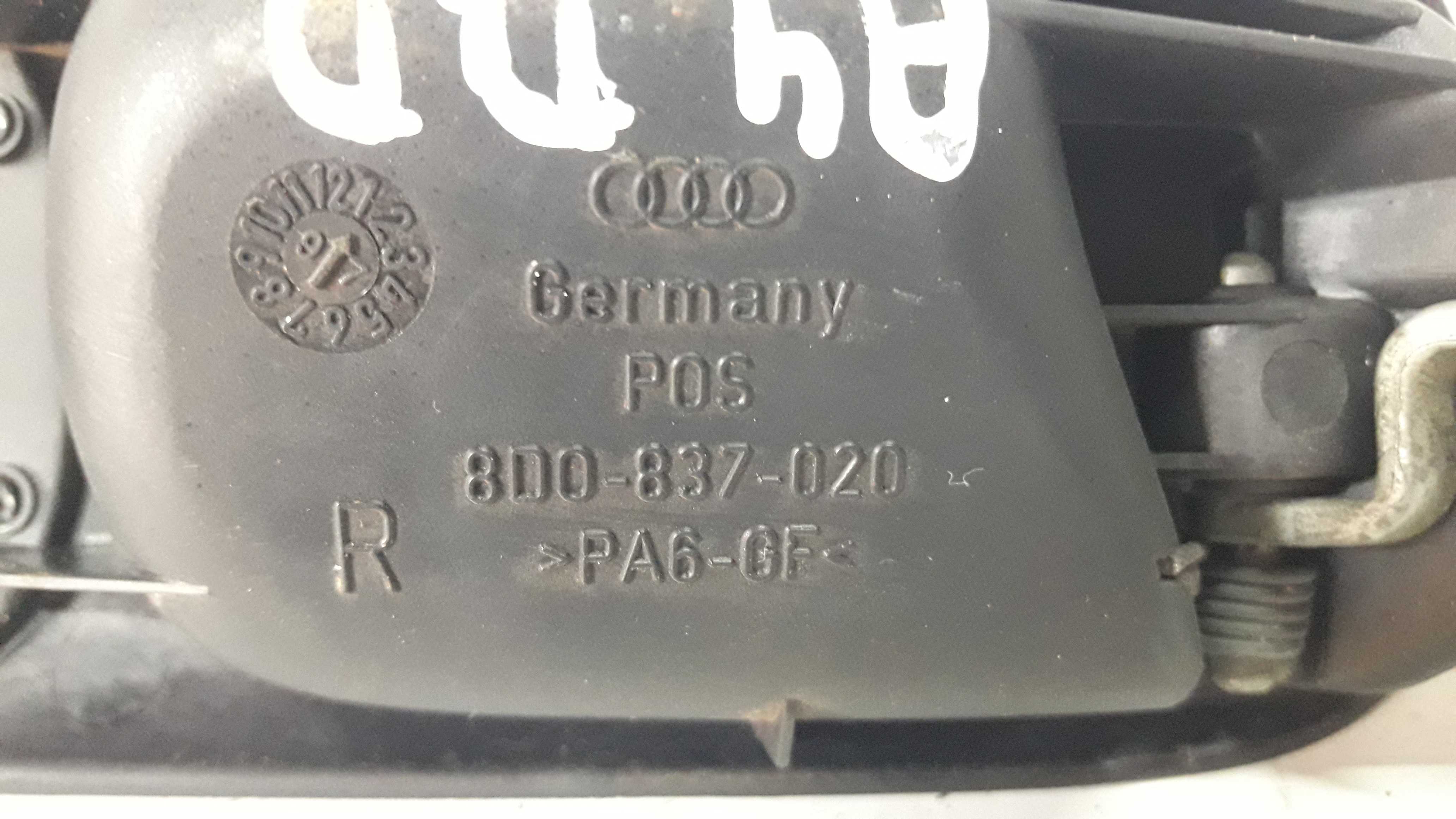 Maçaneta Interna Diant Direita Audi A4 96/00 8d0837020 20098 Preto E Cromado Dianteira
