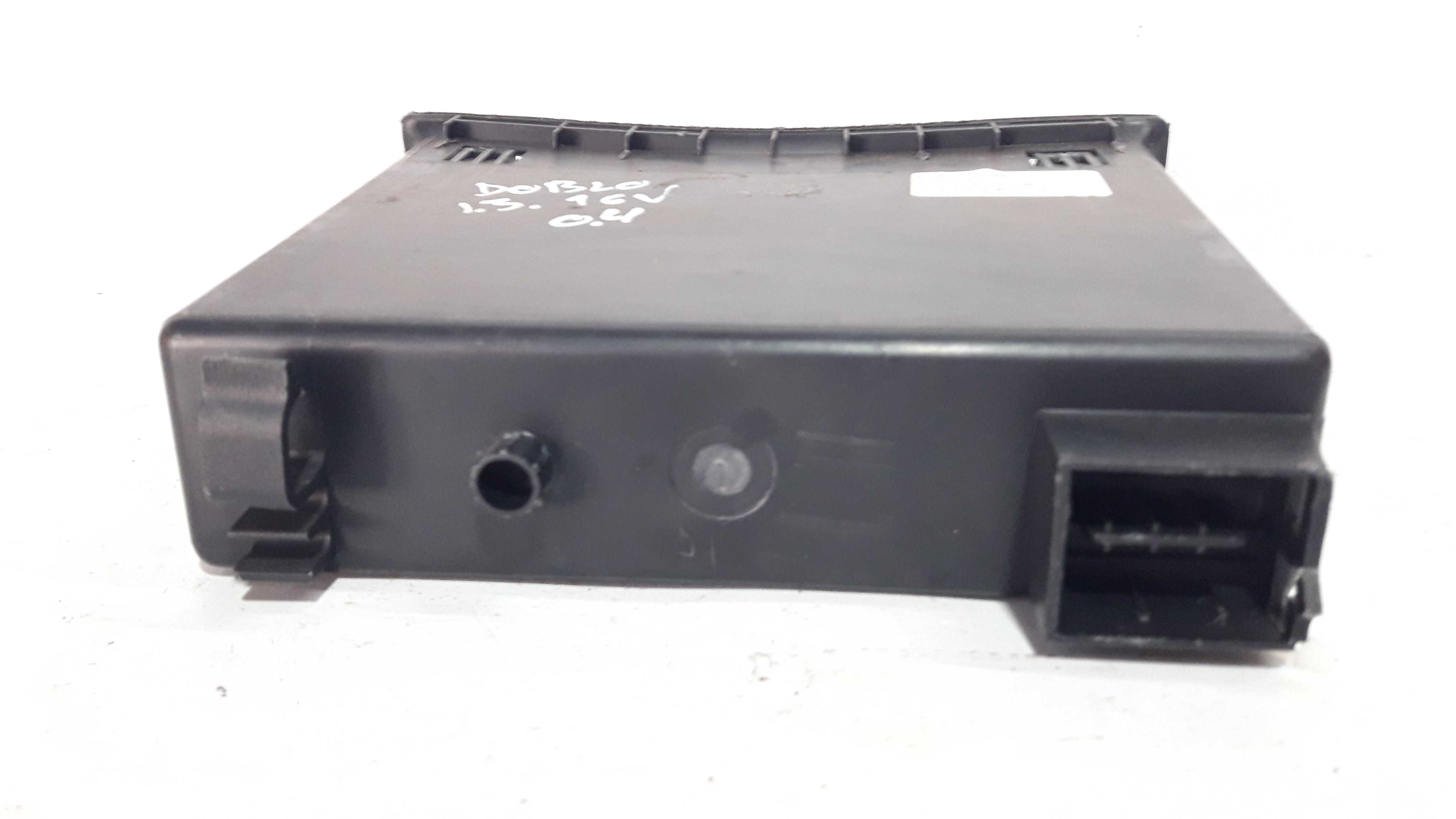 Console Porta Treco Doblo 02/08 735270762 25153 4