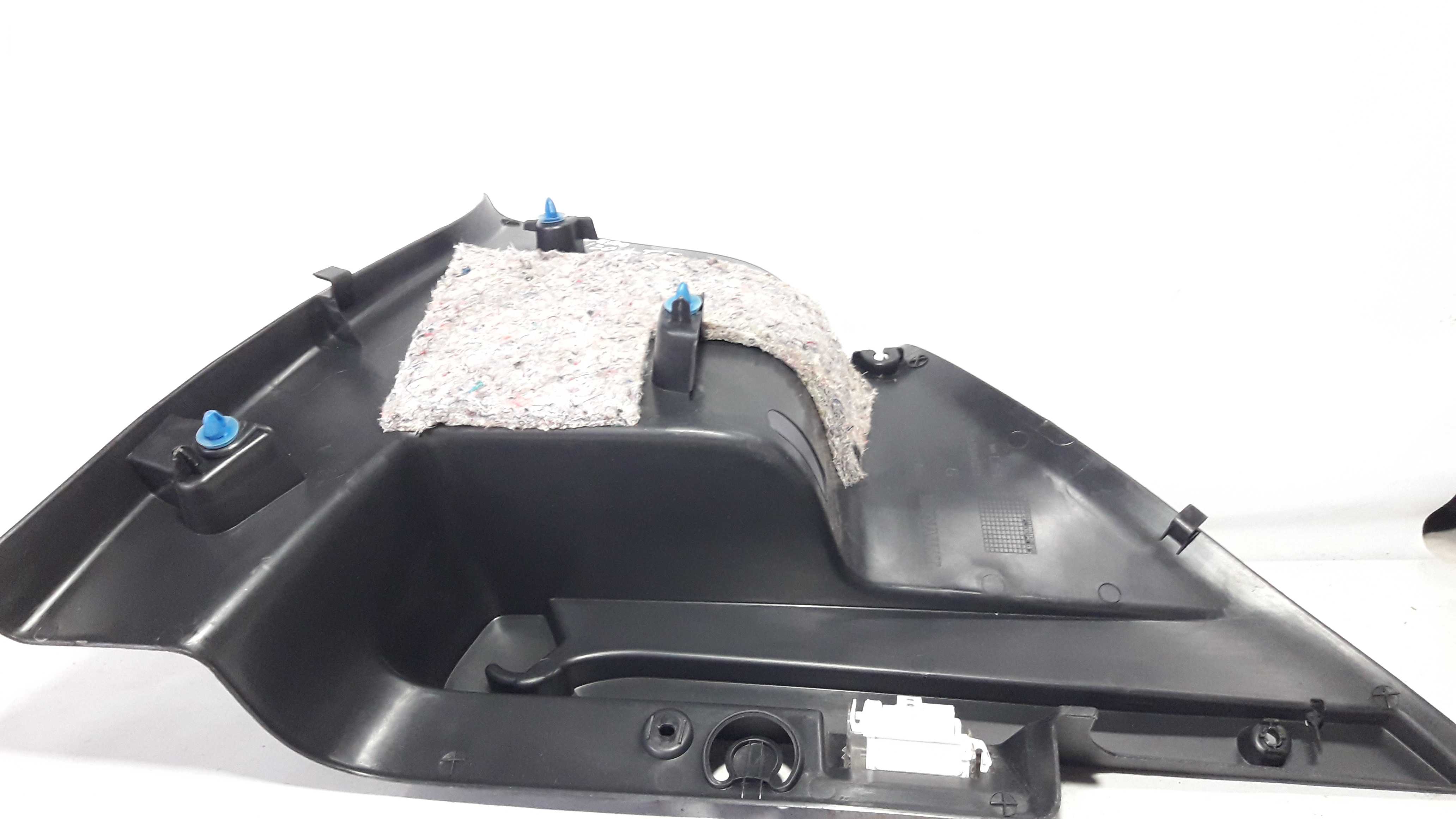 Moldura Traseira Esquerda Bagagito Sandero 15/20 769359497r Preto 5