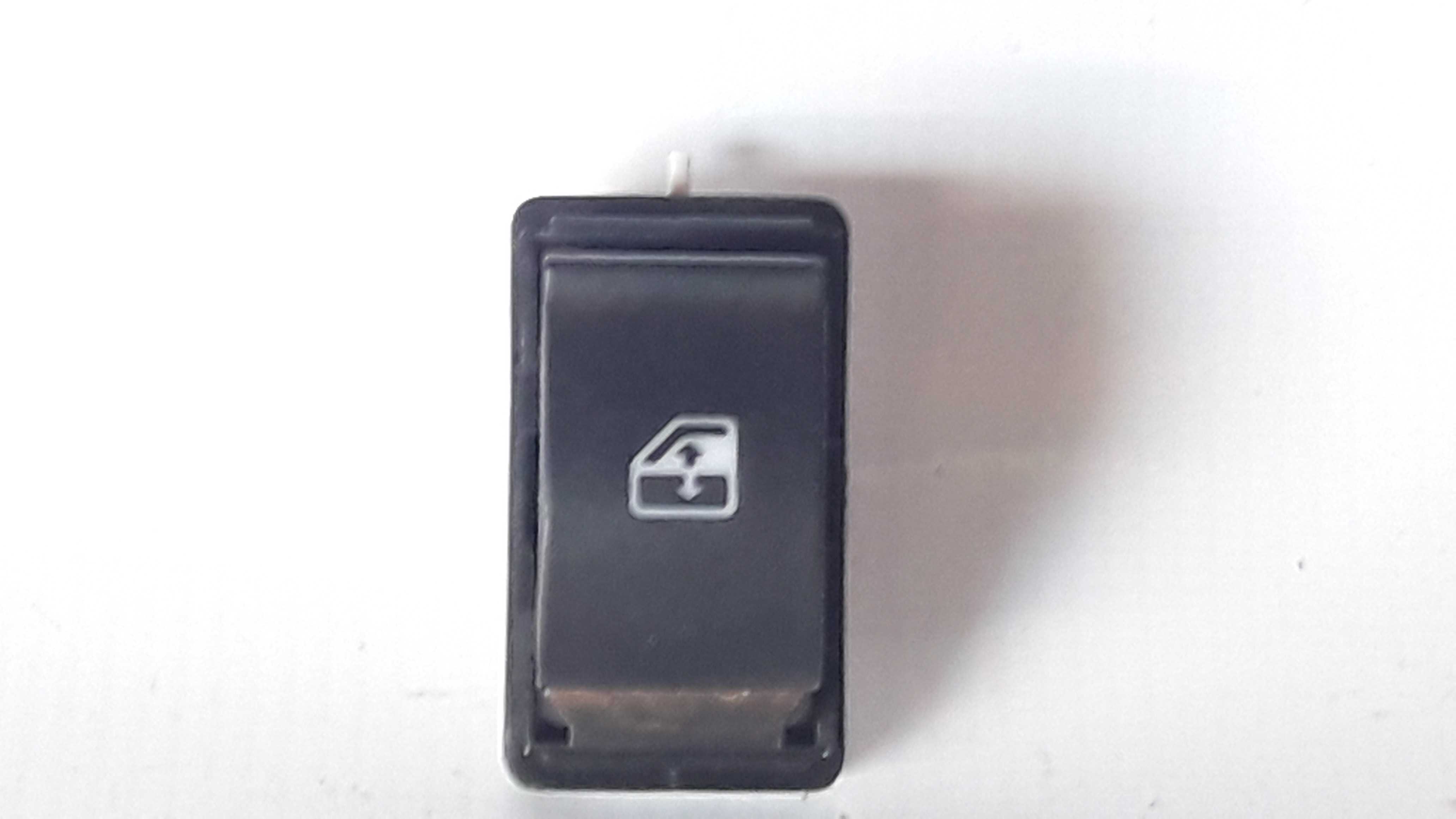 Botão Vidro Elétrico Dianteiro Direito Fiat Argo 17/20 Origi