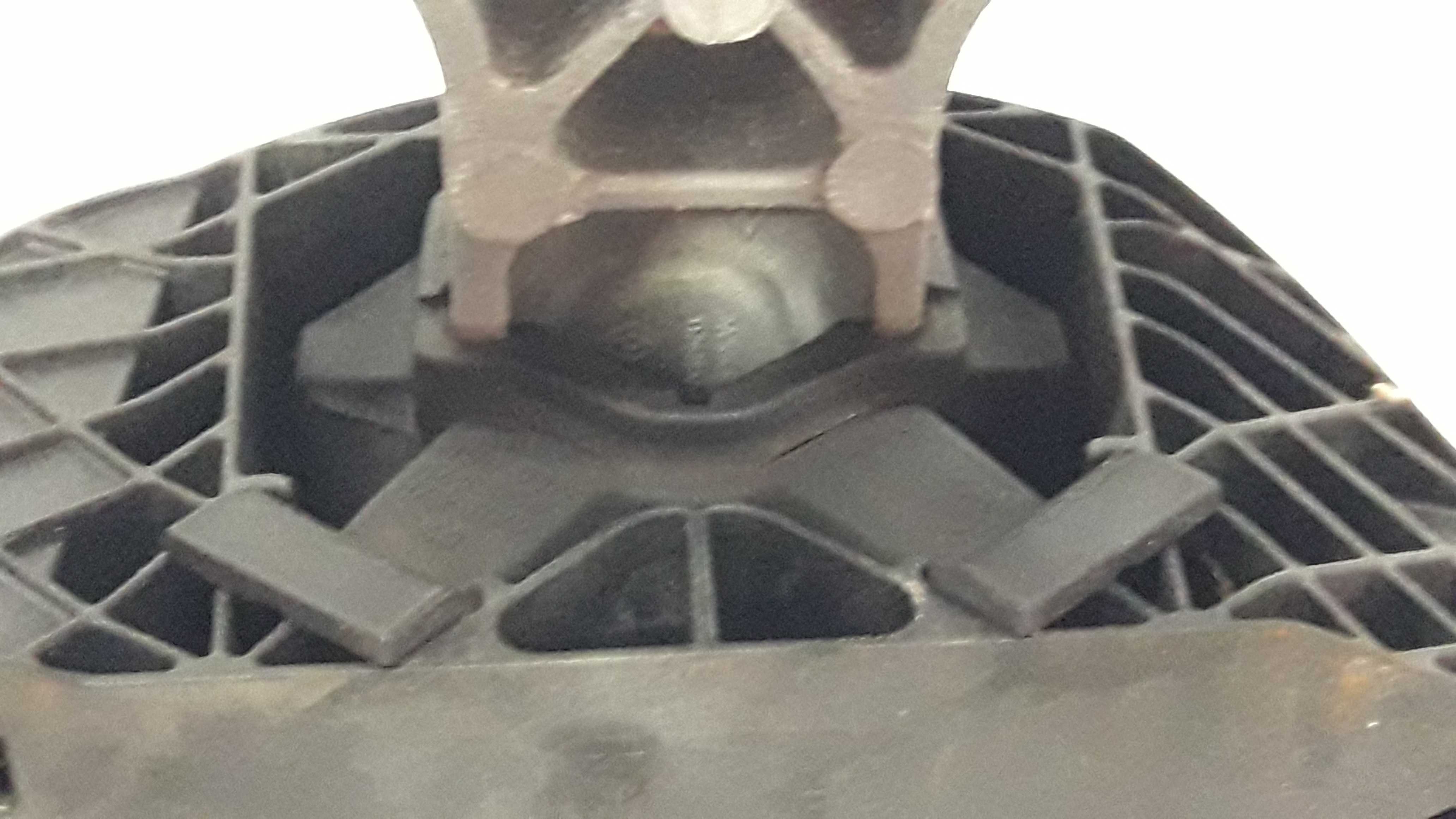Coxim Direito Motor Sandero Logan 1.0 4cc 15 A 19 321267r 5