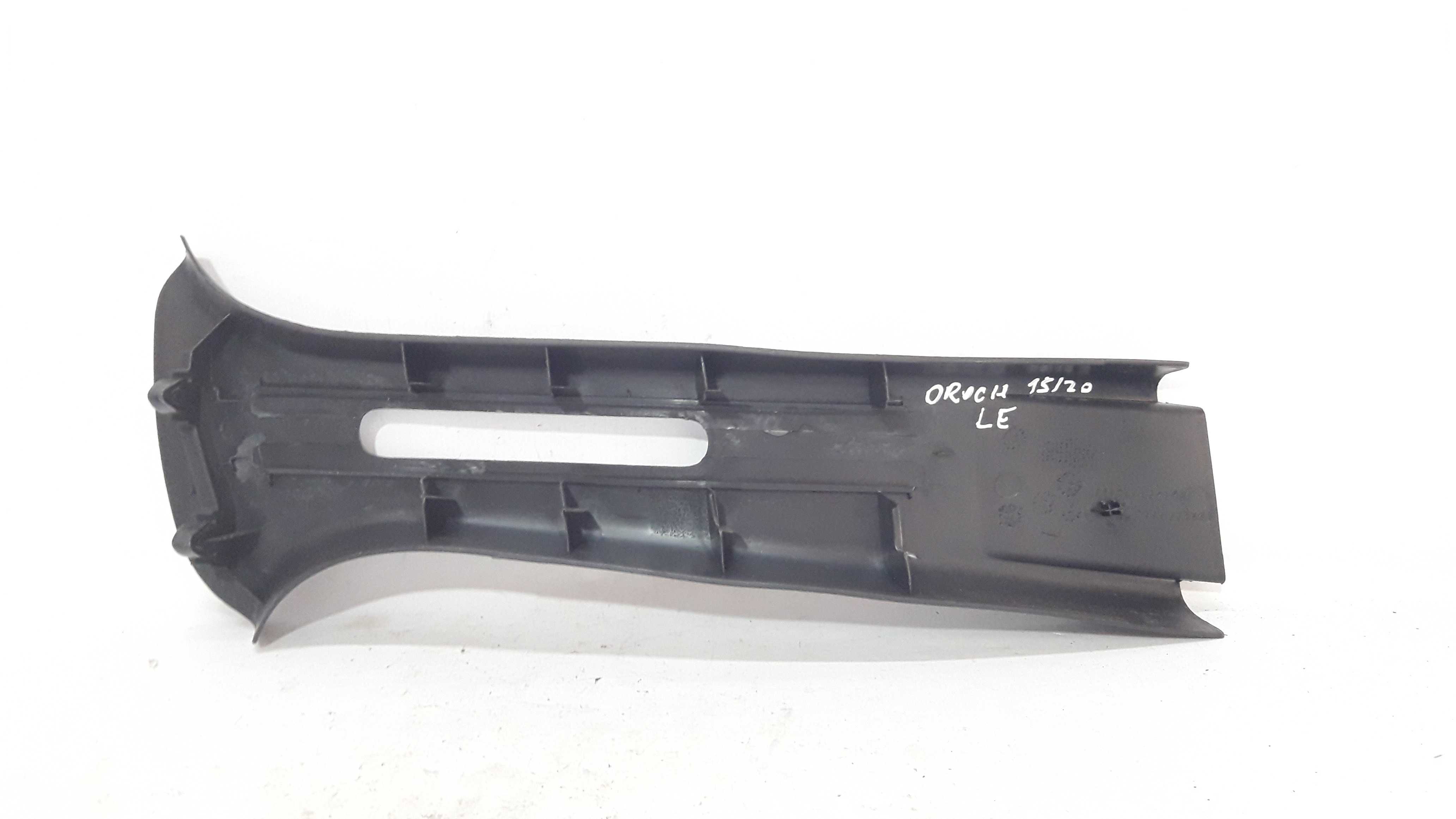 Moldura Coluna Central Esquerda Oroch 1 A 20 8200529816 2