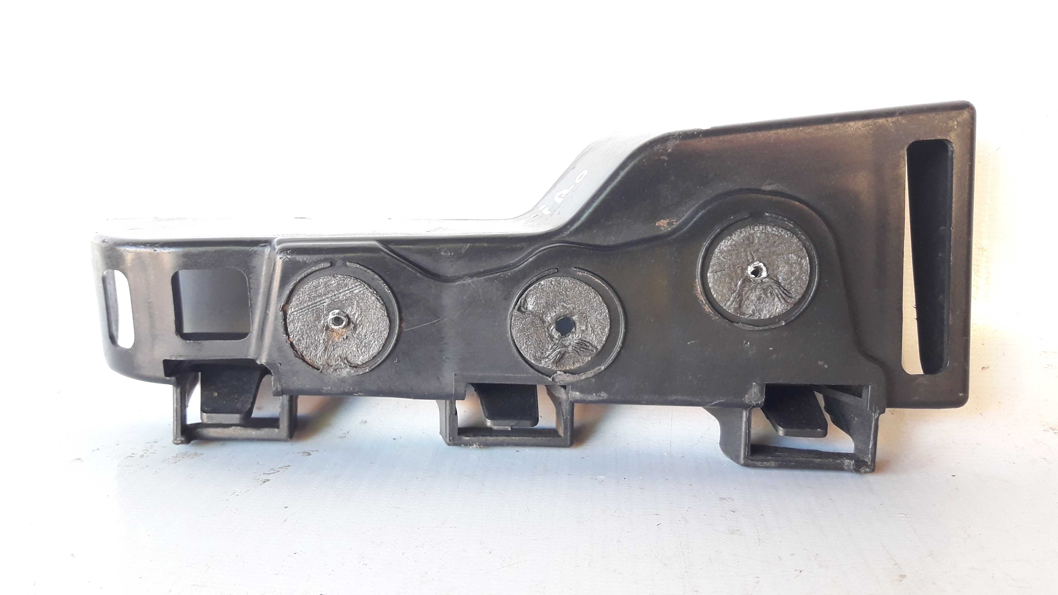 Suporte Direito Parachoque Traseiro Cobalt 2011/15 Original
