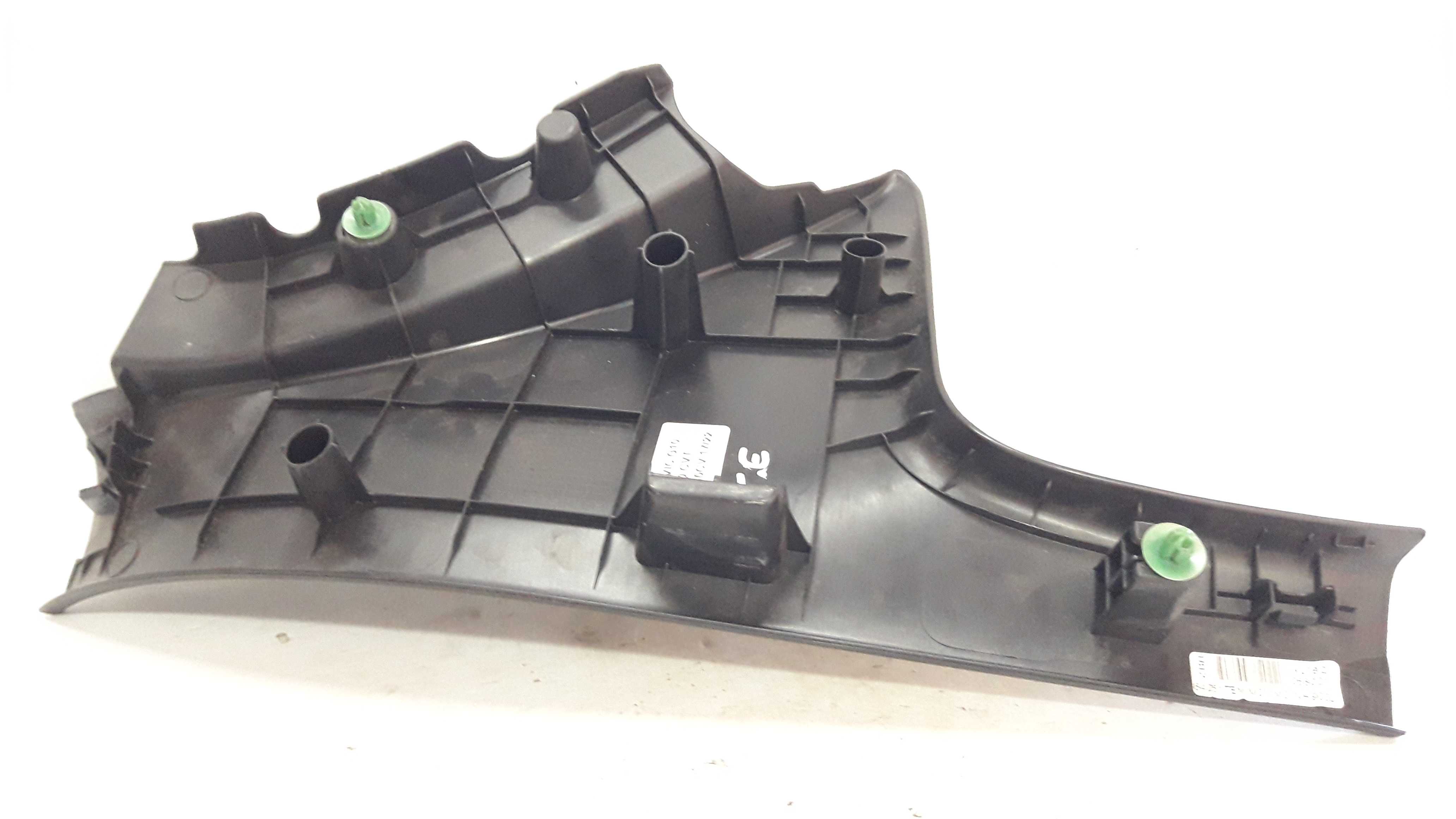 Moldura Interna Esquerda Porta Malas Civic 17 A 22 84261tem 3