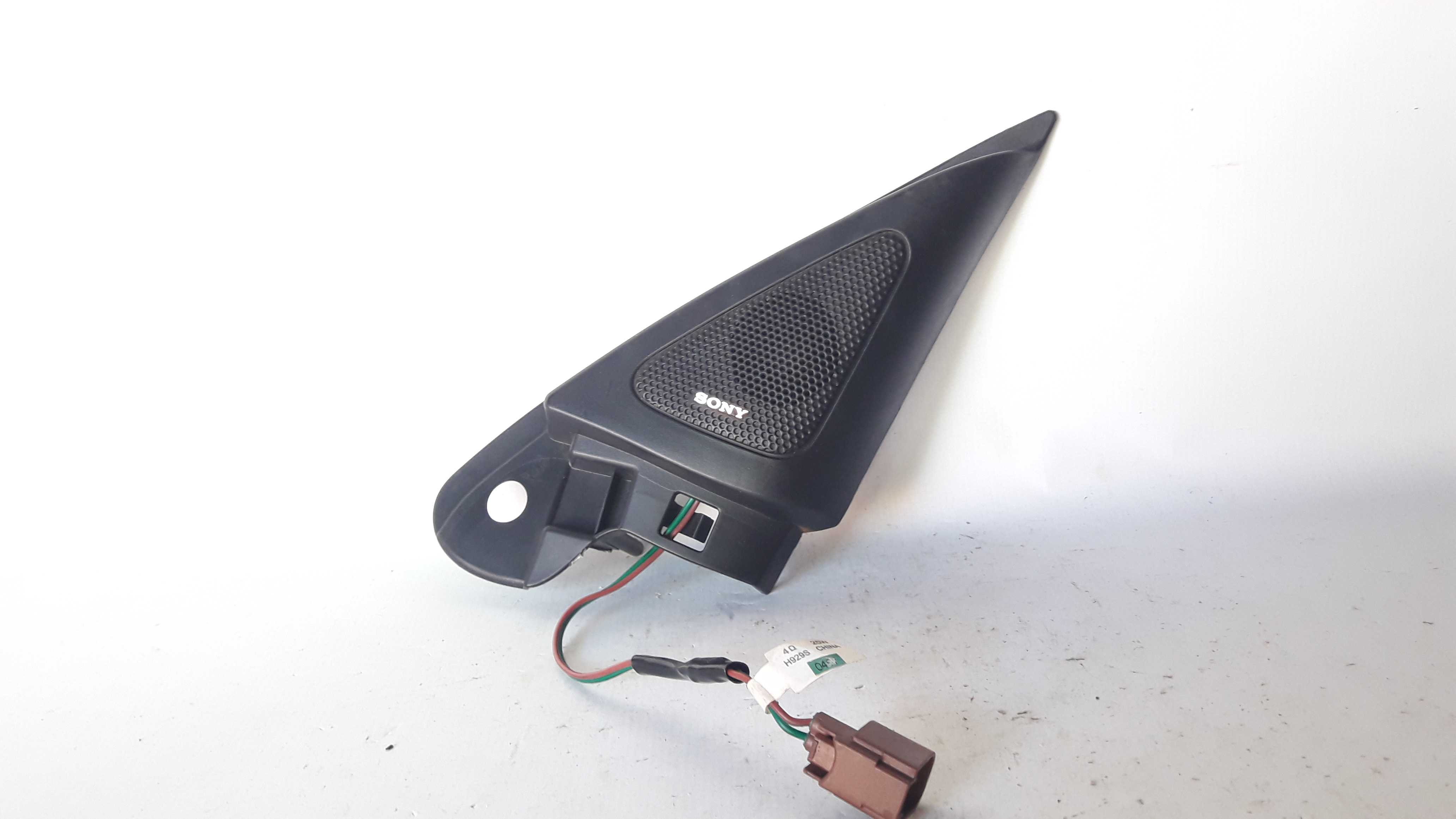 Tela Twitter Dianteiro Direito Ford Fusion 10/2012 Original Preto