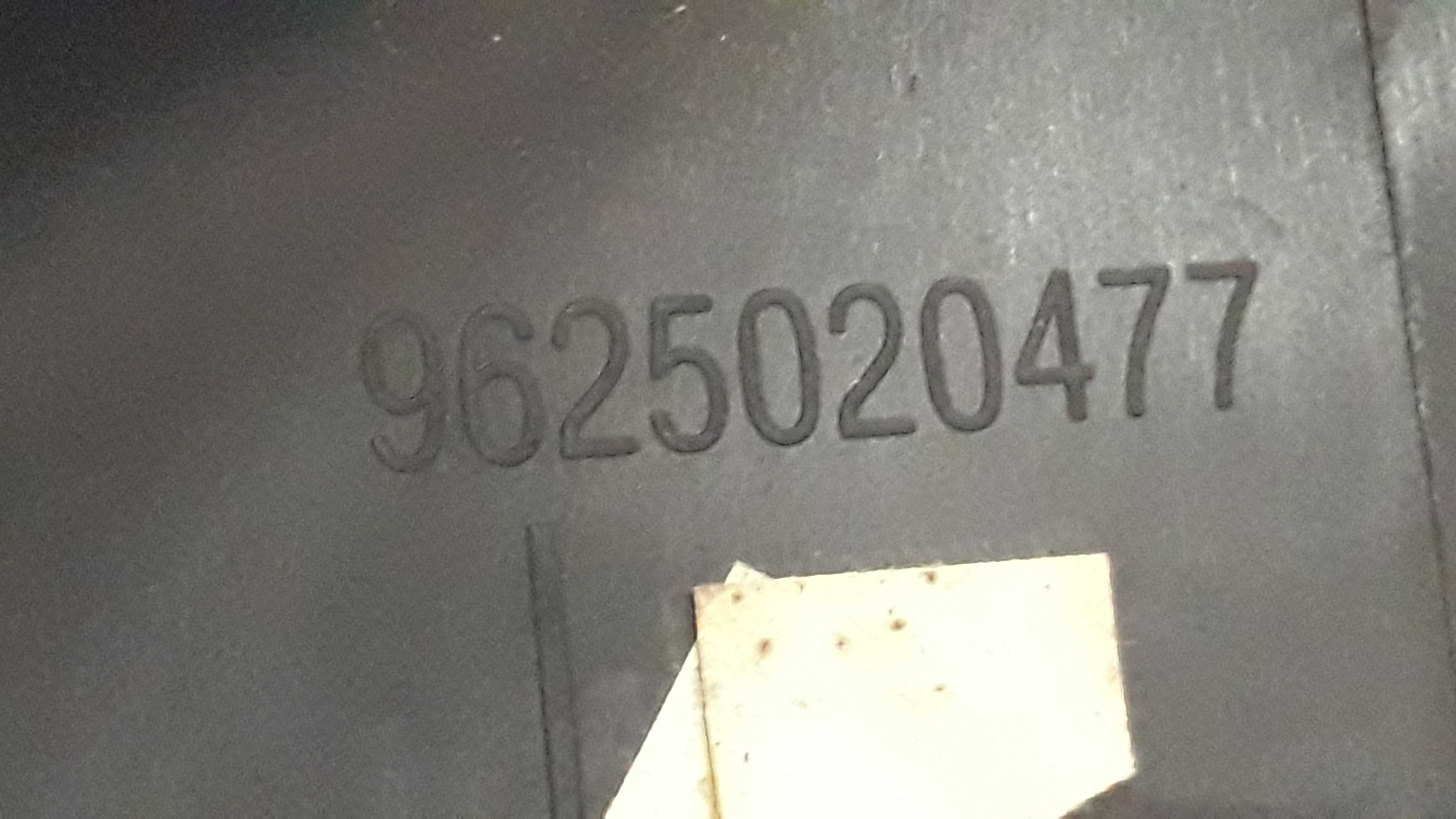 Moldura Inferior Esquerda Coluna Central Peugeot 206 99 A 10 7