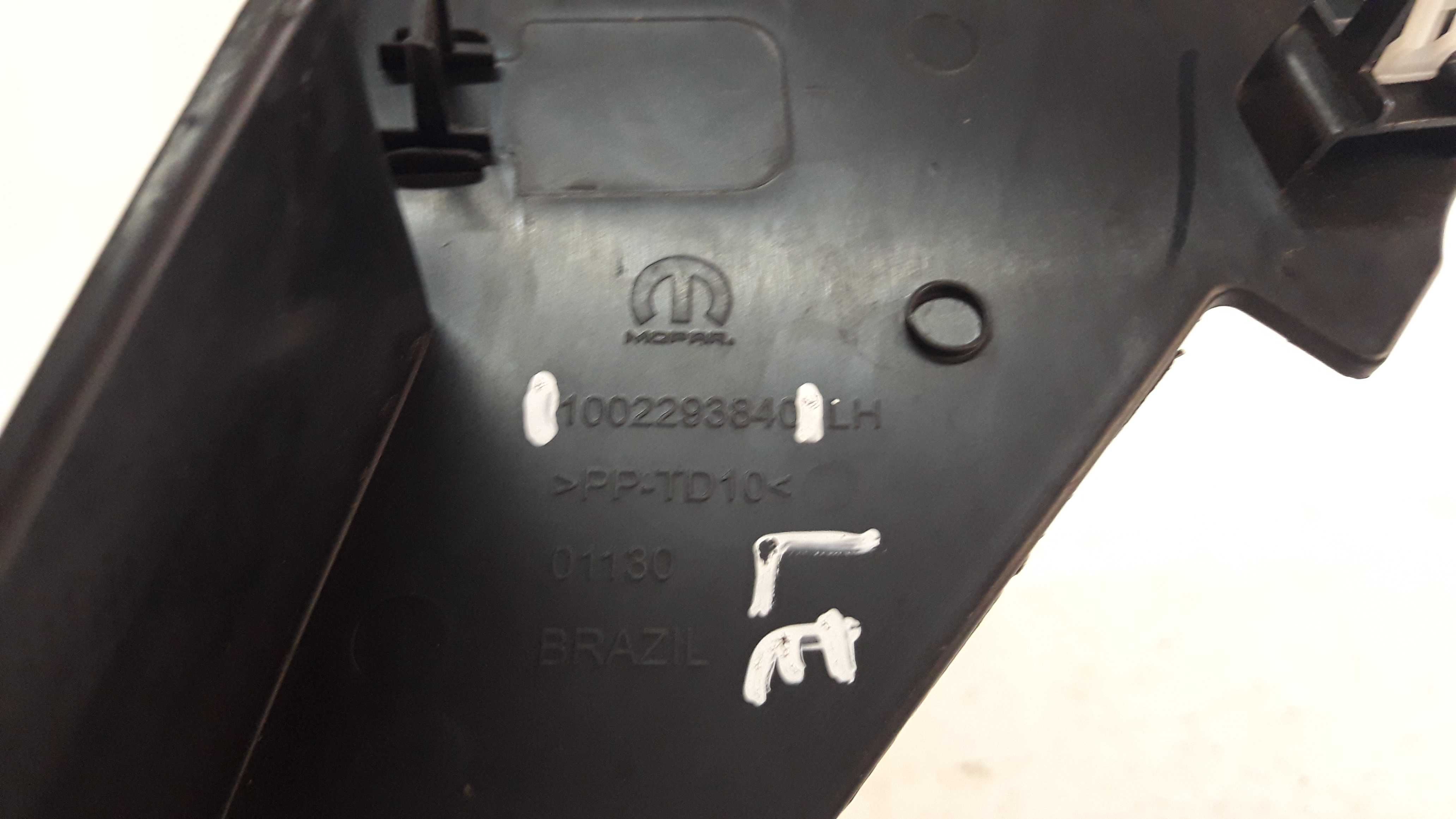 Moldura Interna Traseira Esquerda Toro 16 A 21 1002293840 7