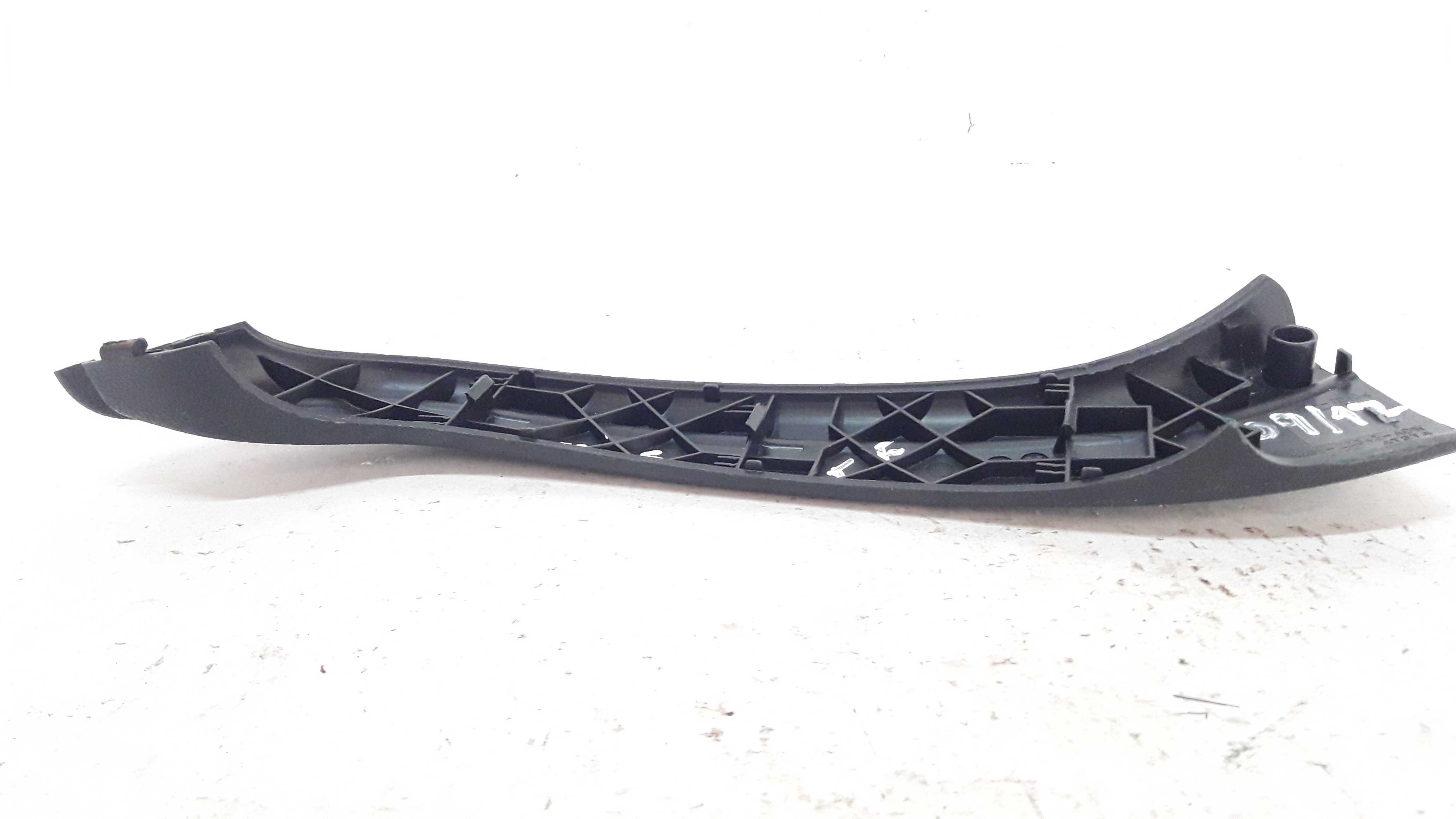 Moldura Puxador Int Porta Traseira Esquerda Focus 9 A 12  Preto Traseira 4