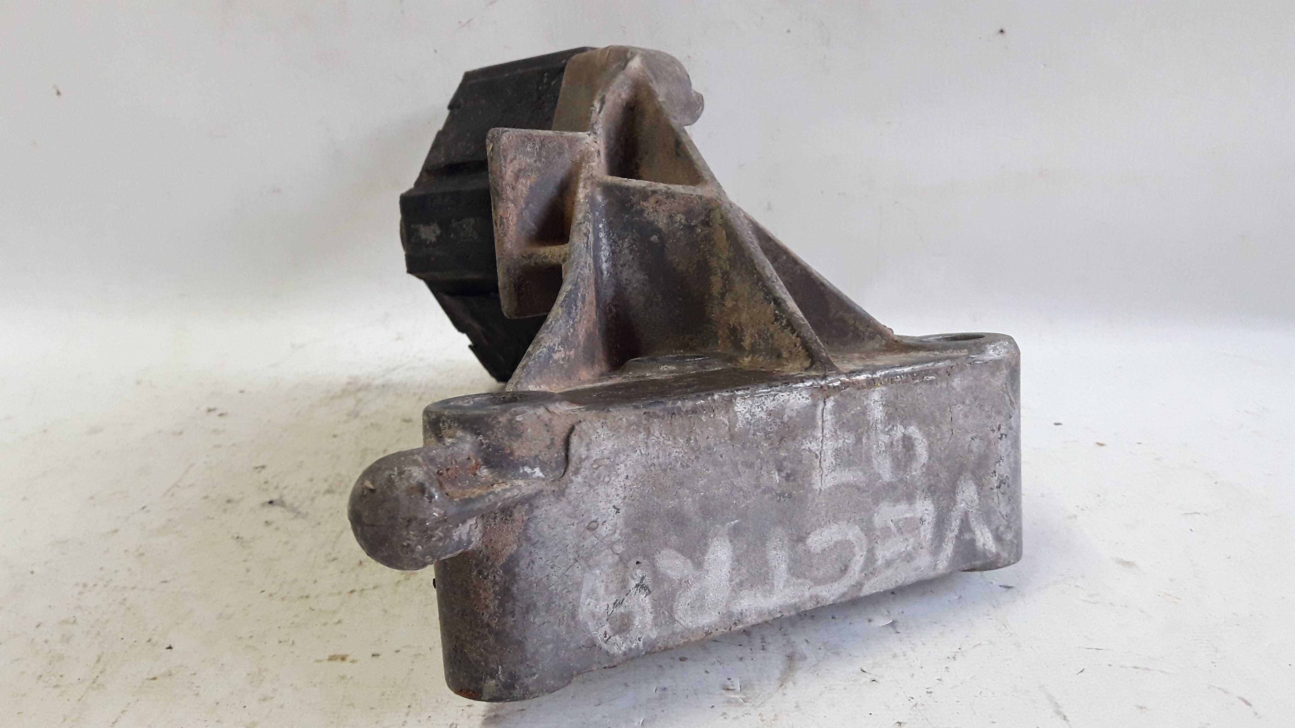 Suporte Coxim Traseiro Motor Vectra 2.0/2.2 97/05 90496729 4