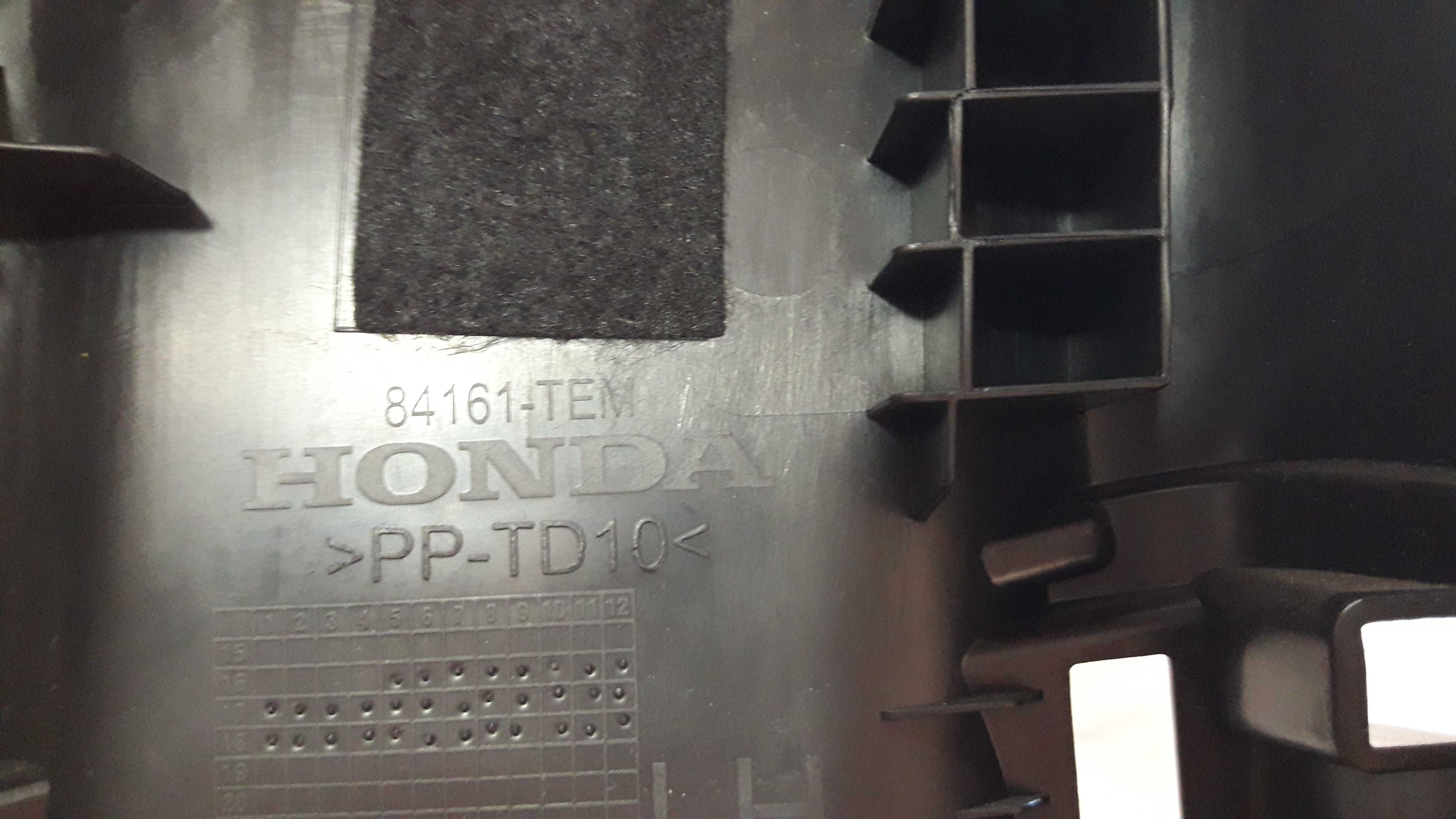 Moldura  Coluna Central Esquerda Civic 17 A 22 84161tem 4
