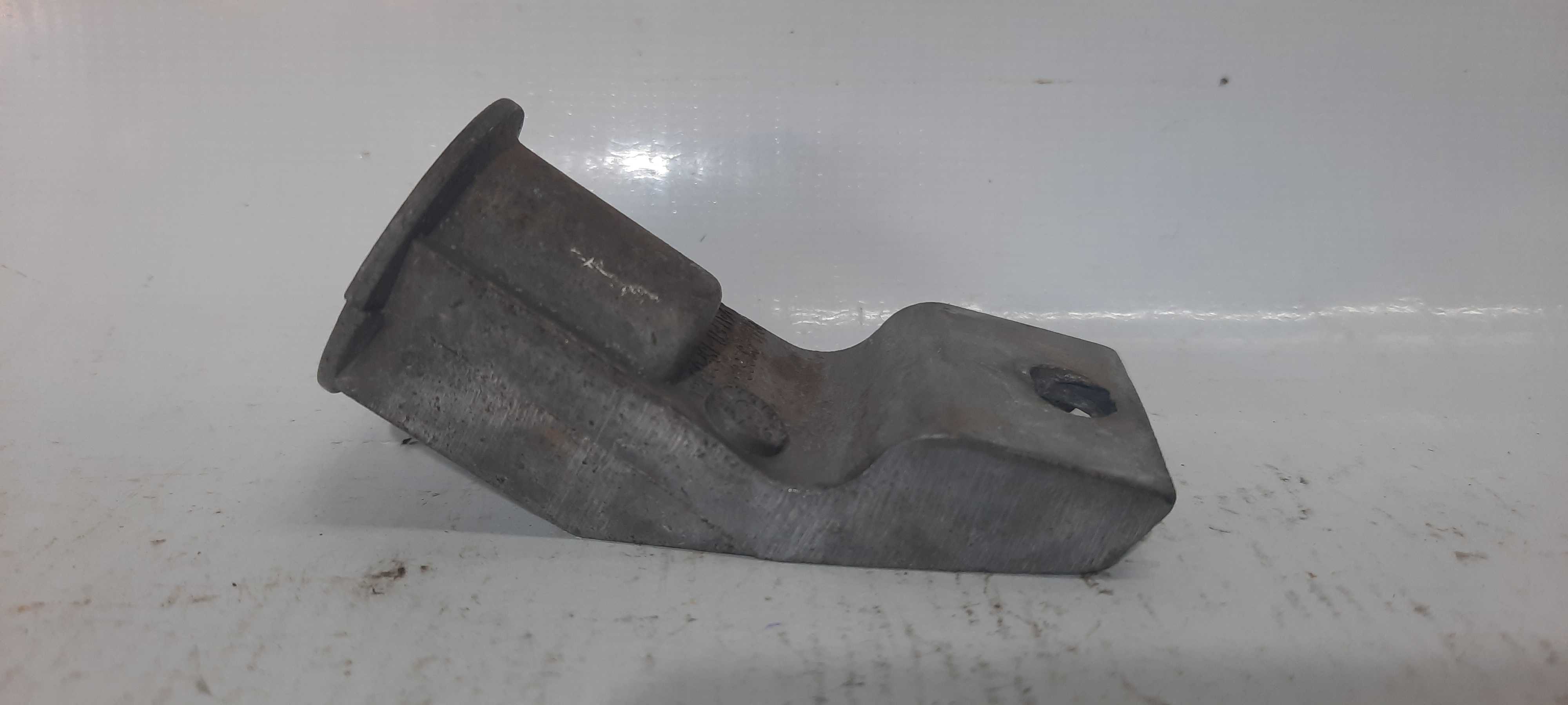 Suporte Superior Radiador Celta Prisma  93260415 1