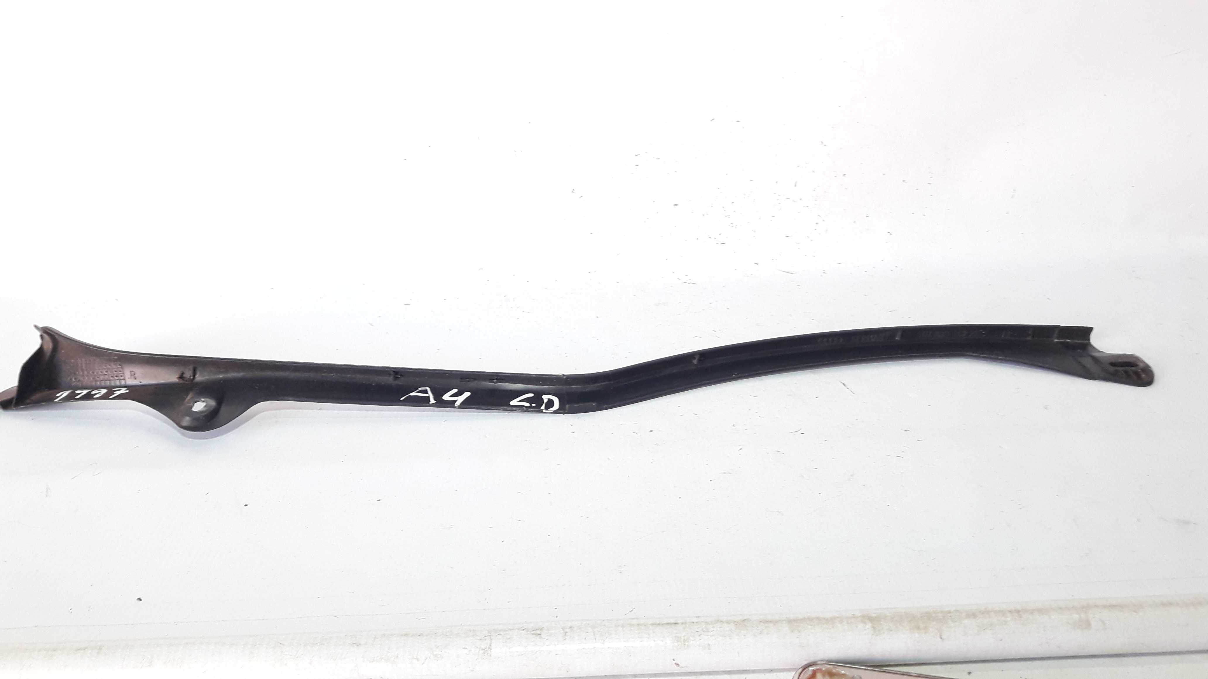 Moldura Direita Coluna Central Audi A4 97 8d0867768 24530 Preto 3