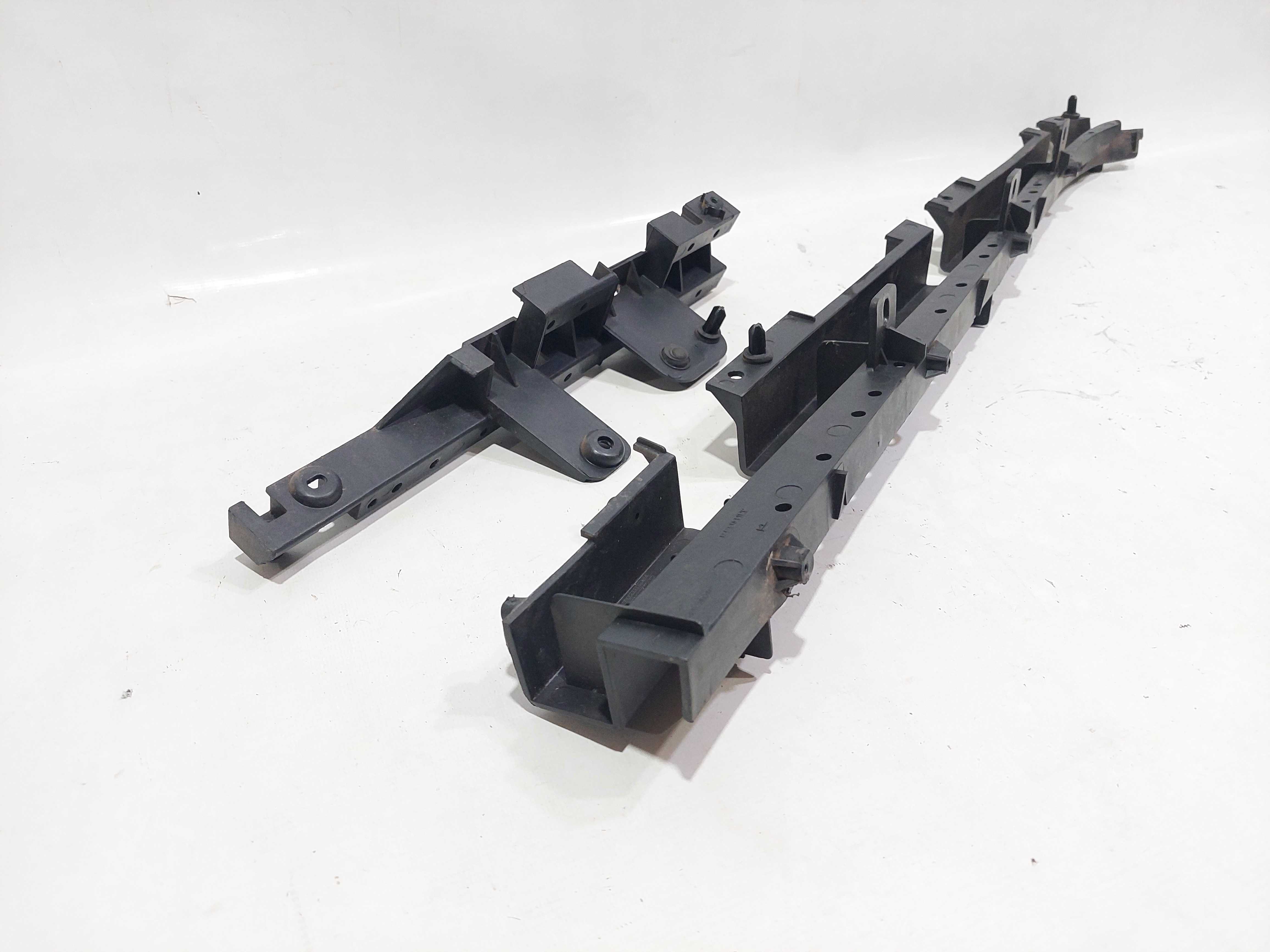 Guia Caçamba Renault Oroch 19/20 Lado Esquerdo Original 4