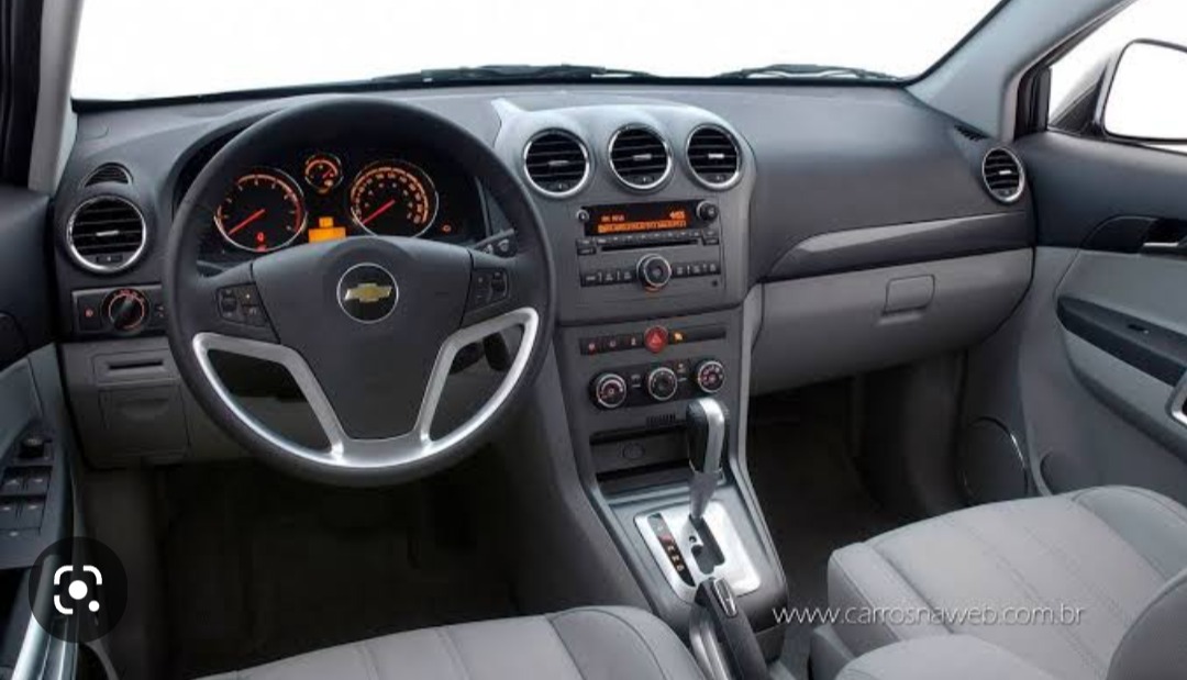 Moldura Painel Central/cambio/comando Ar Captiva Sport 8/13 2