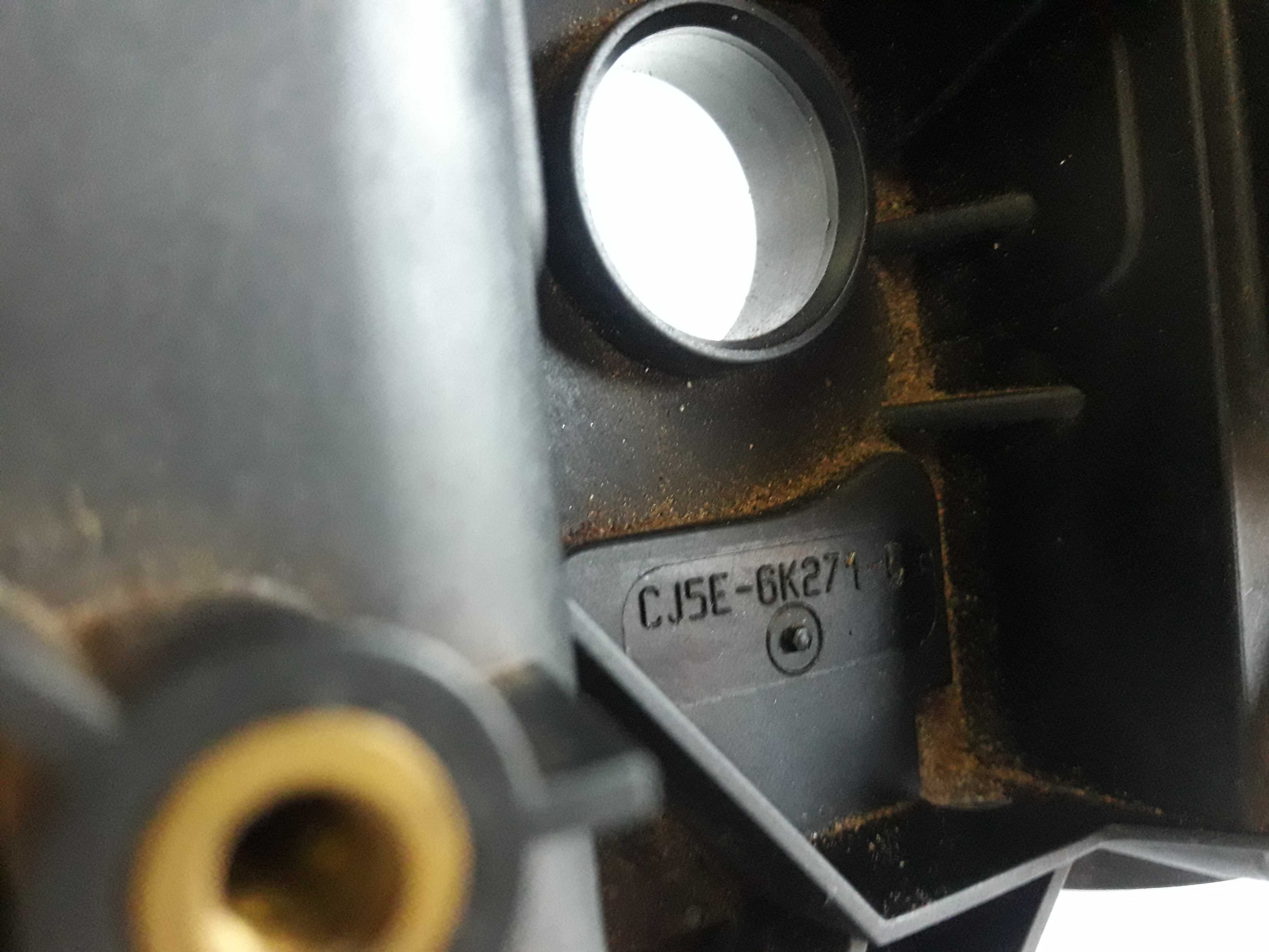 Tampa Cabeçote Ford Fusion 2.0 Turbo Cj5e6k271c Original 4