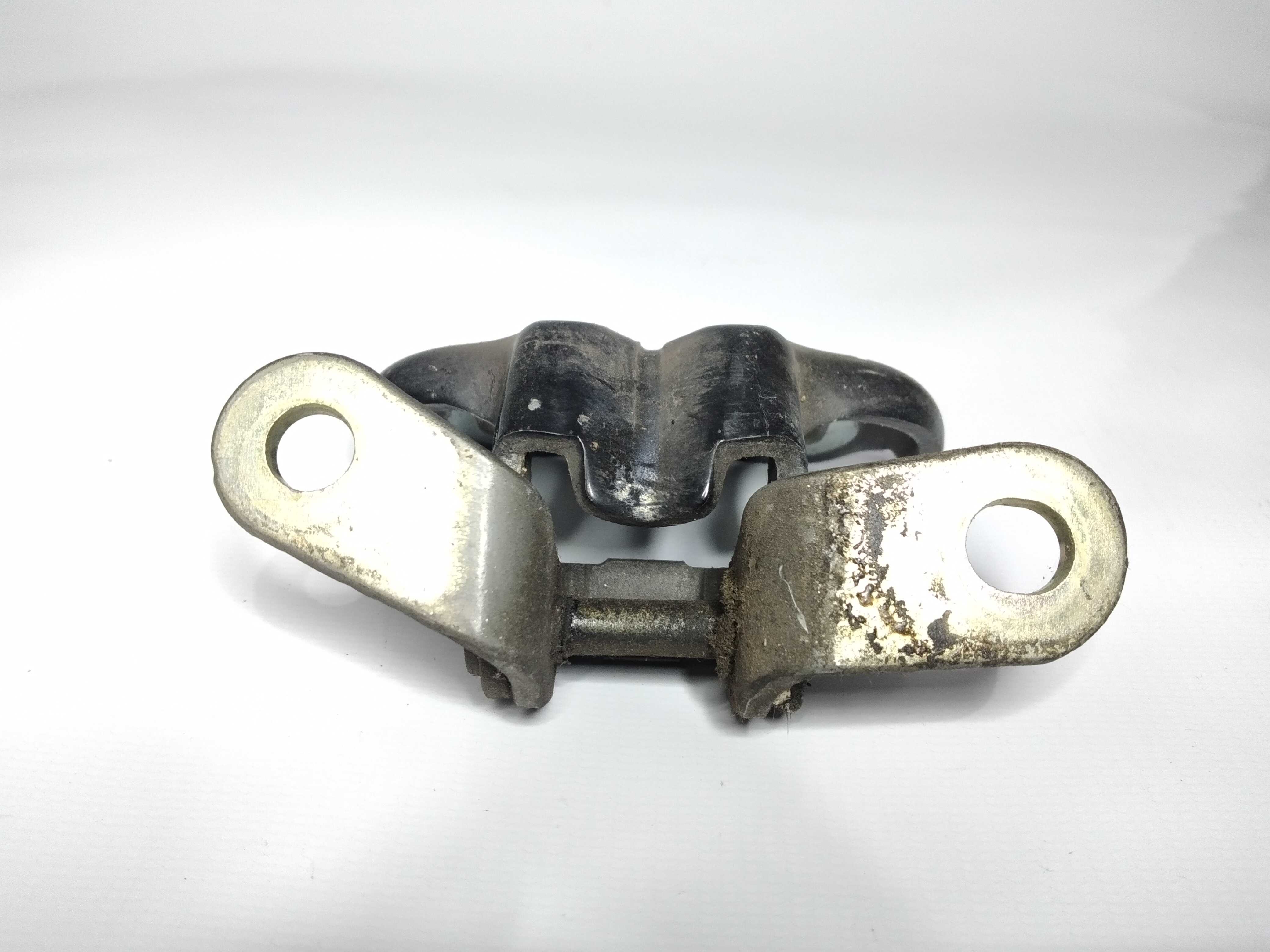 Dobradiça Porta Traseira Esquerda Superior Cobalt 2010/2015 4